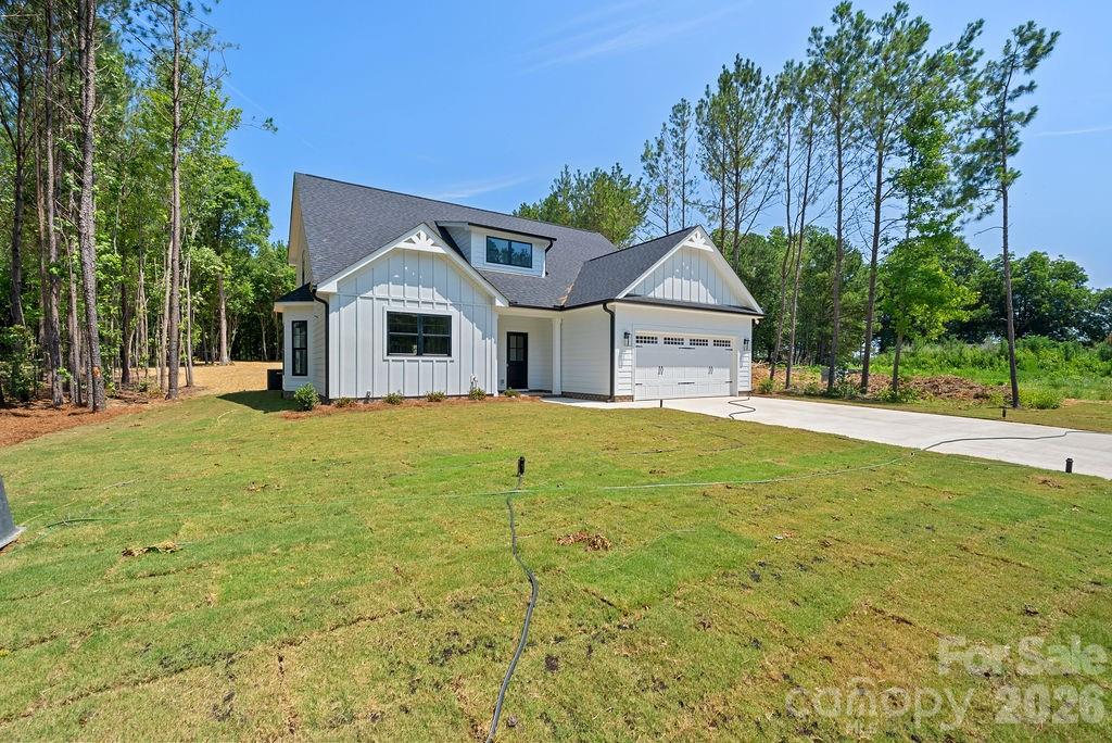 Single Family Residence at 1020 Baylor Grove Road, Monroe, photo 3 of 48