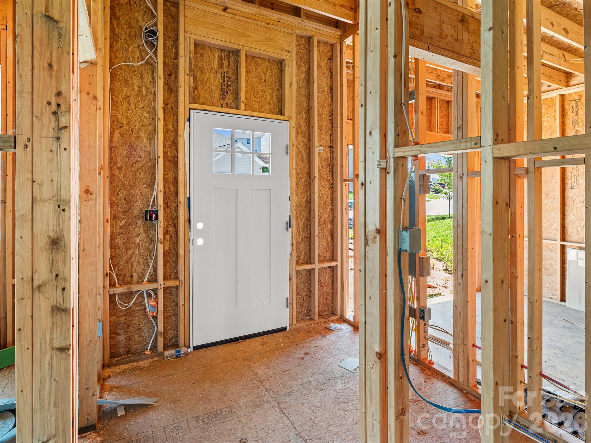 Single Family Residence at 914 Newport Court, Asheville, photo 18 of 40
