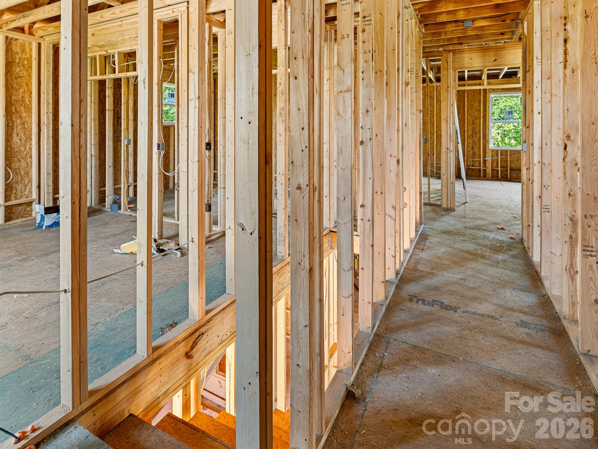 Single Family Residence at 914 Newport Court, Asheville, photo 22 of 40