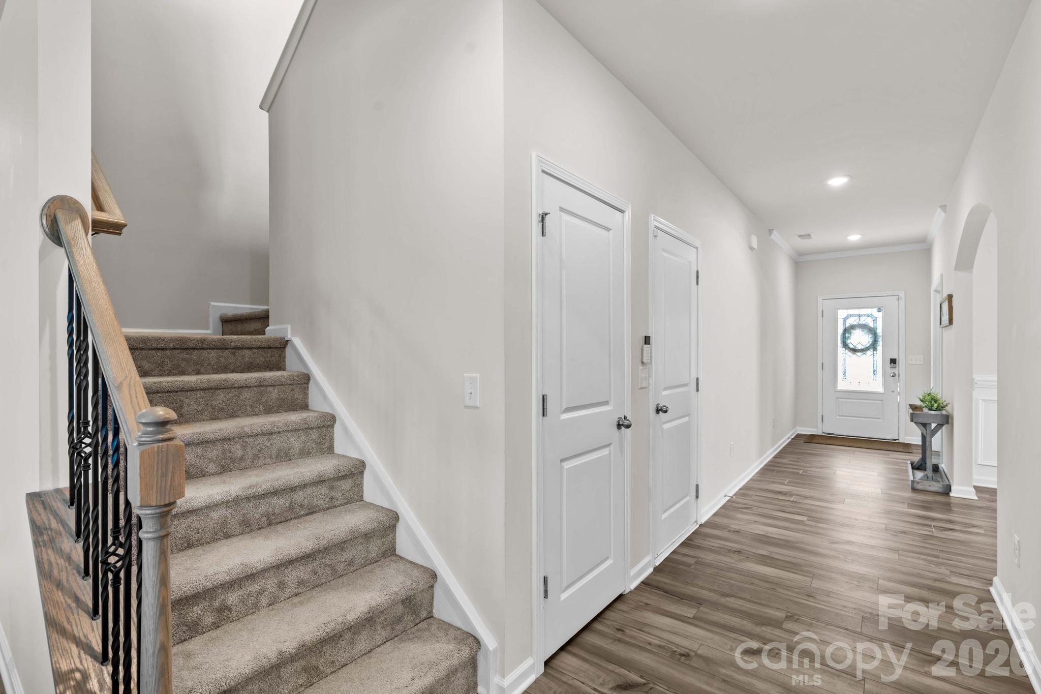 Single Family Residence at 206 Abersham Drive, Mooresville, photo 2 of 40