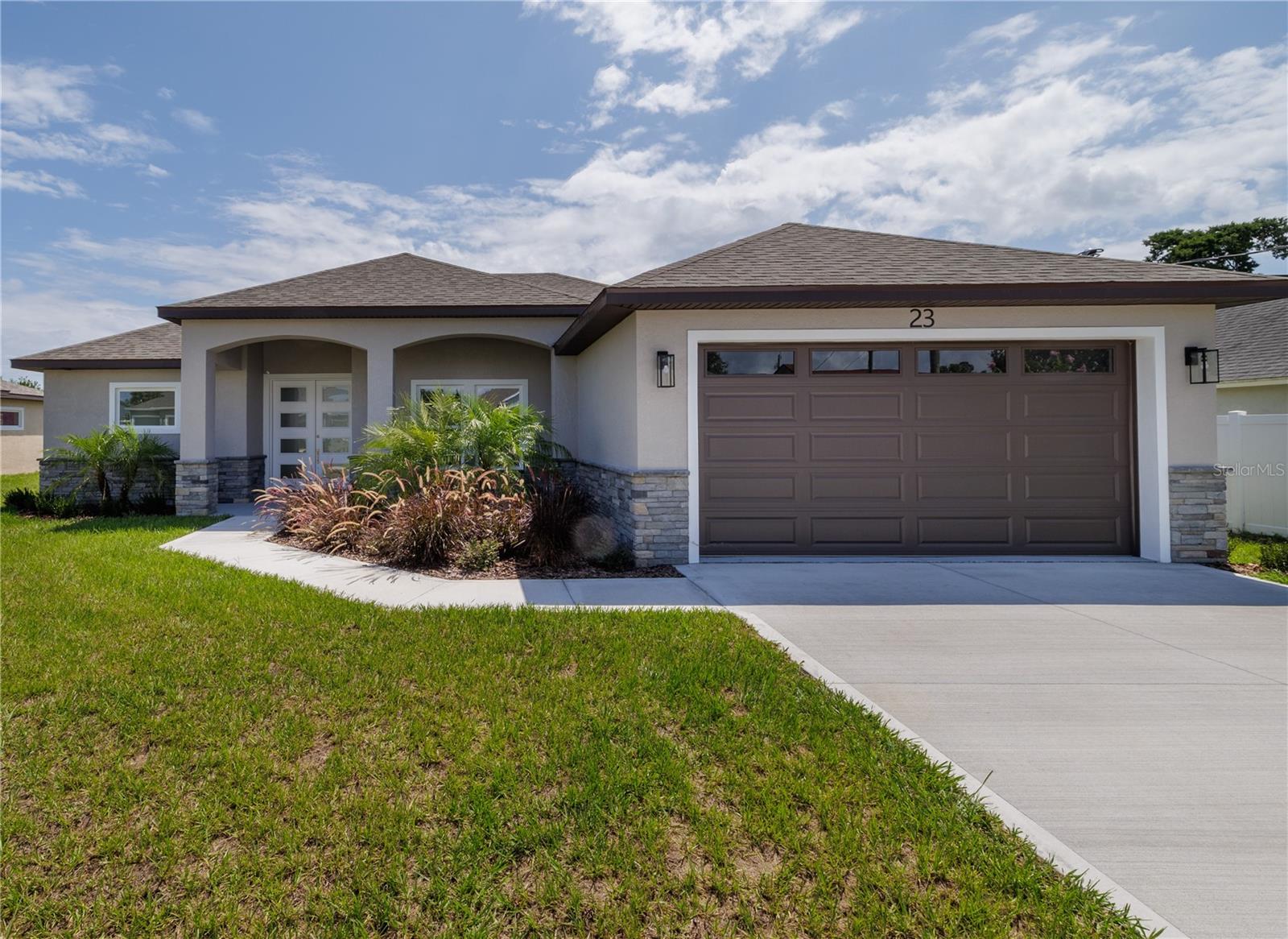 Single Family Residence at 23 FRANCIS LN, PALM COAST, photo 3 of 46