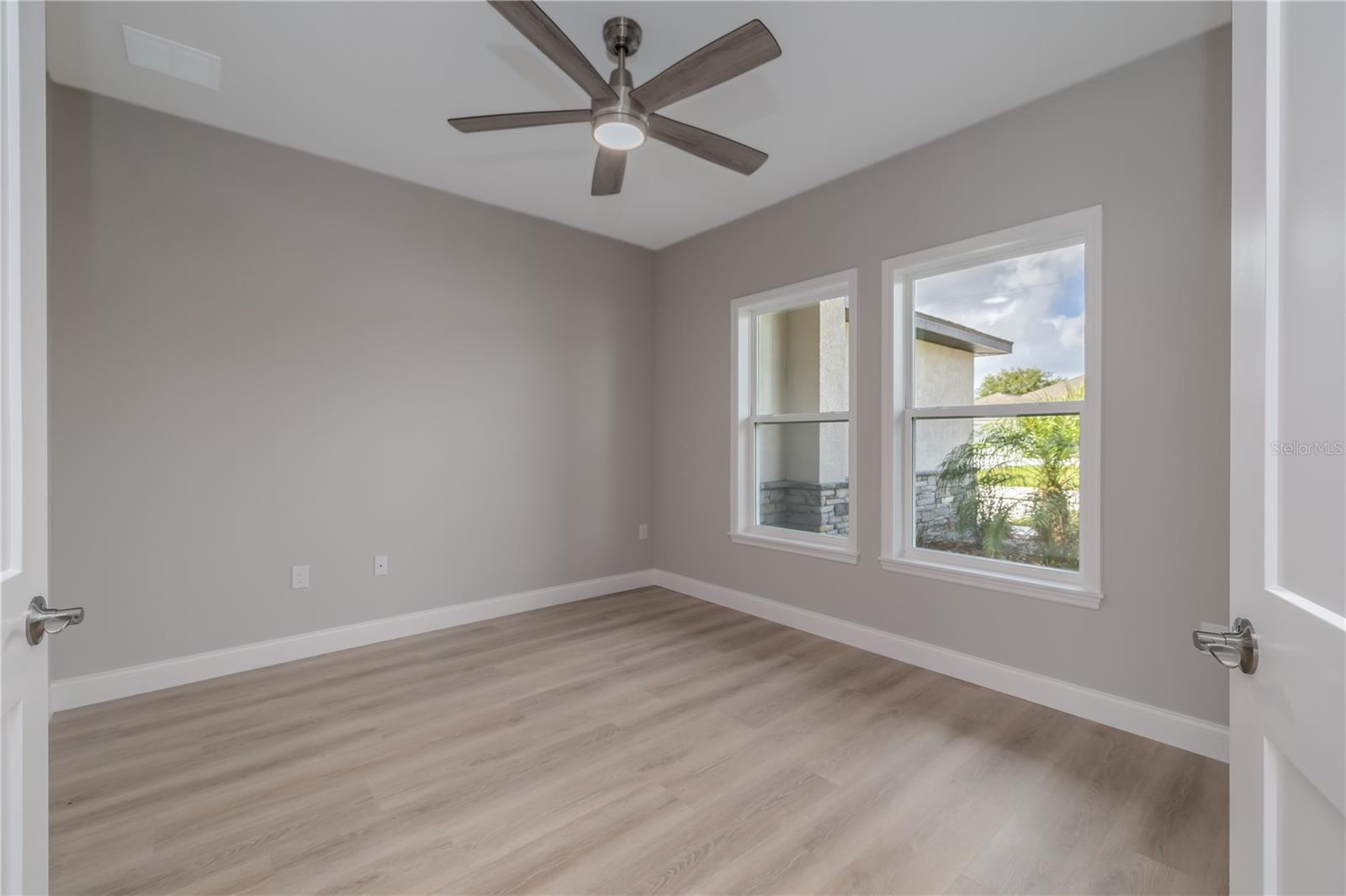 DEN/OFFICE/FLEX - 23 FRANCIS LN, PALM COAST