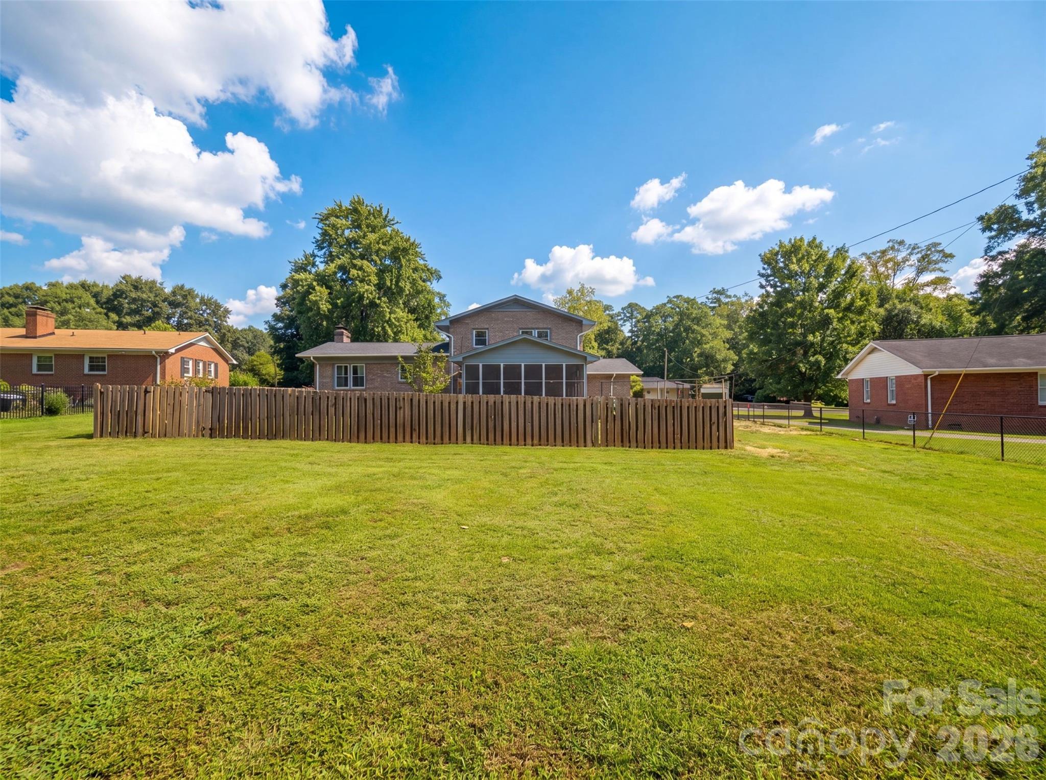 Single Family Residence at 1248 Christopher Circle, Rock Hill, photo 5 of 15