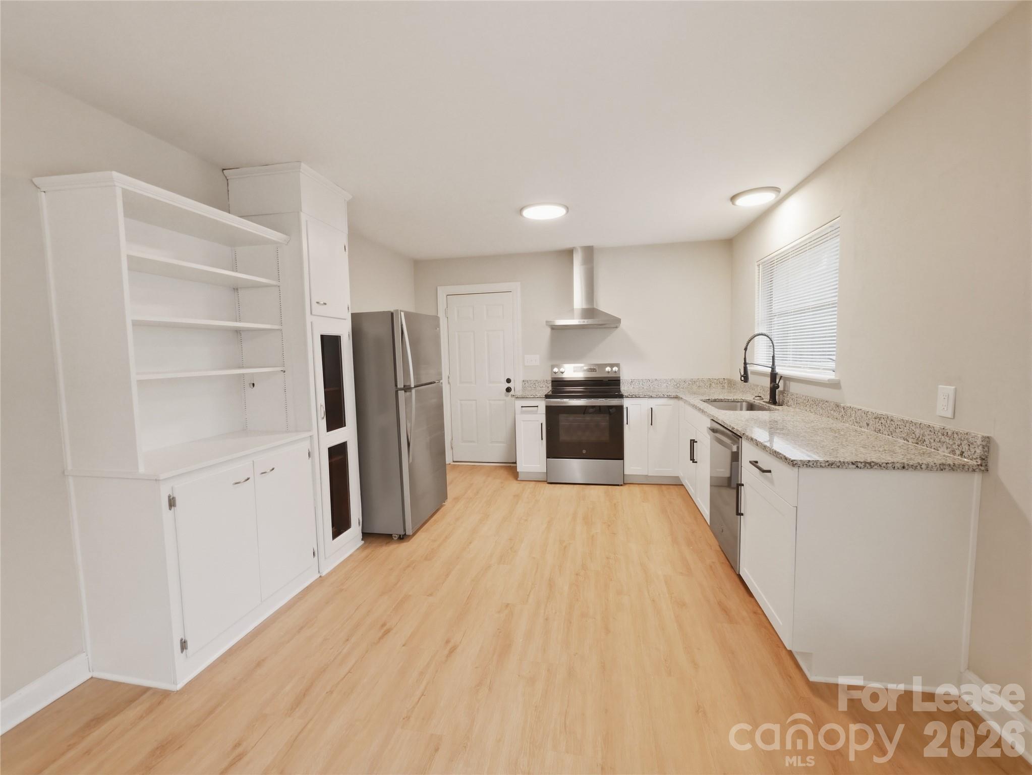 Single Family Residence at 765 8th Avenue Drive SE, Hickory, photo 8 of 27