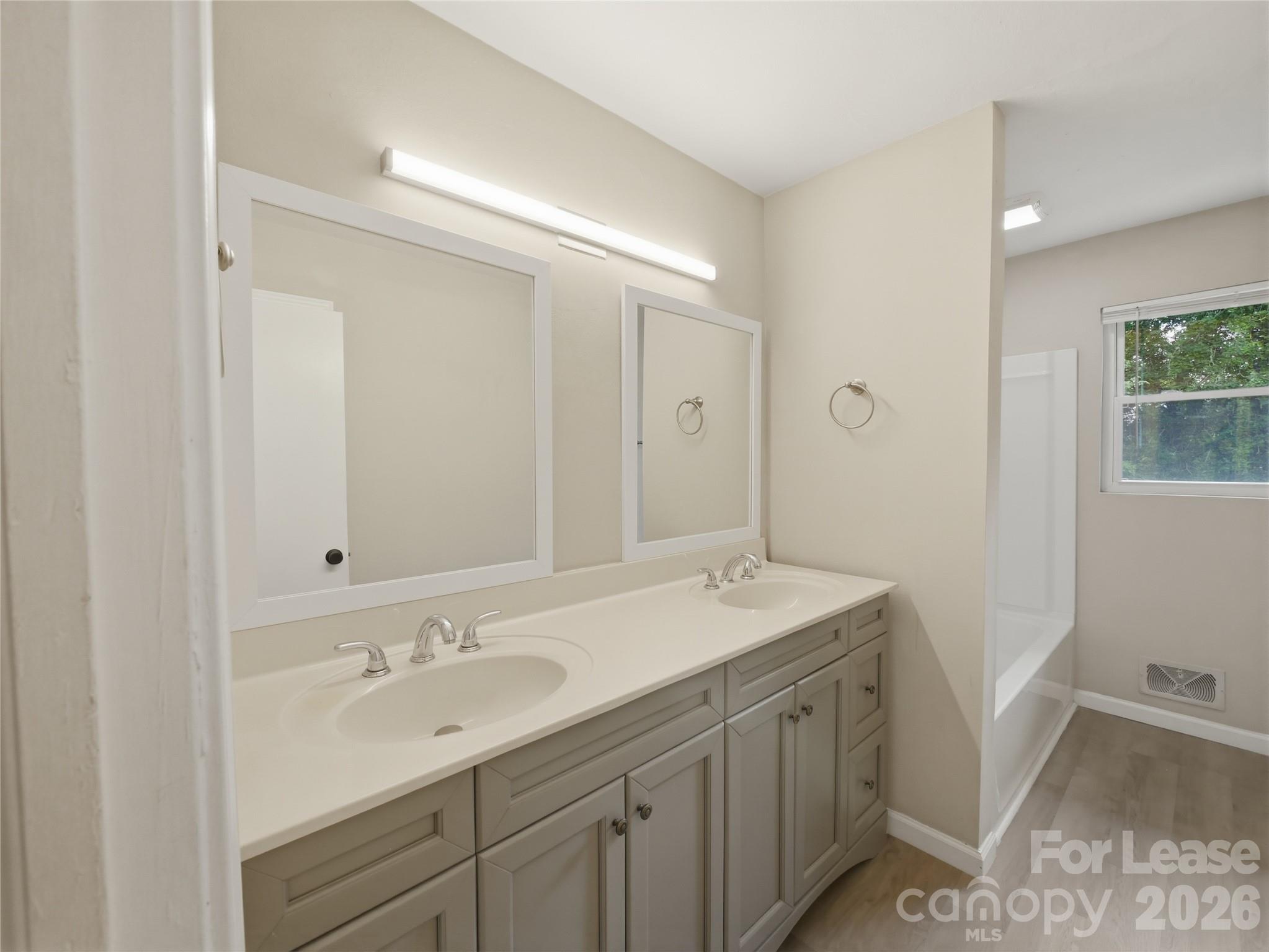 Single Family Residence at 765 8th Avenue Drive SE, Hickory, photo 11 of 27