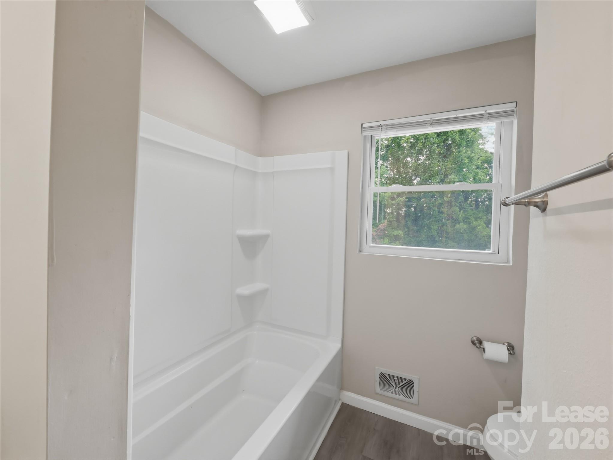 Single Family Residence at 765 8th Avenue Drive SE, Hickory, photo 12 of 27
