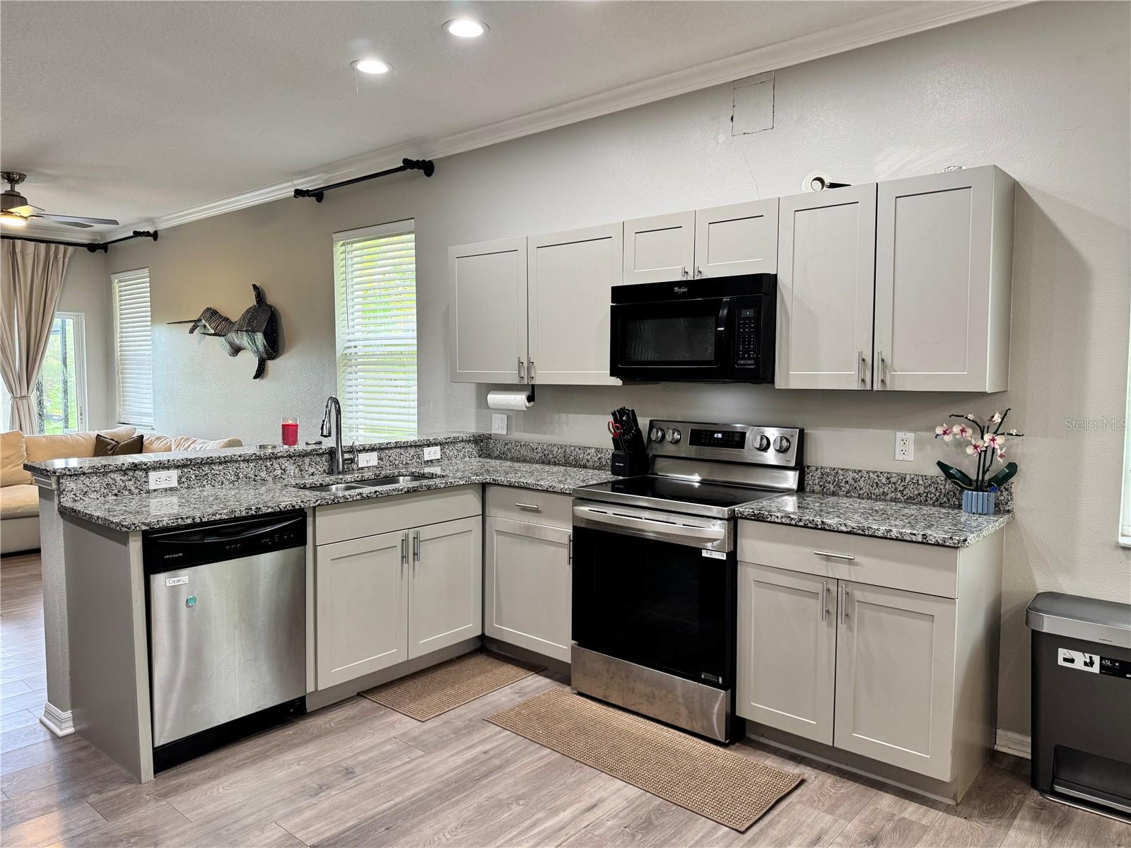 Single Family Residence at 14331 GNATCATCHER TER, BRADENTON, photo 3 of 27