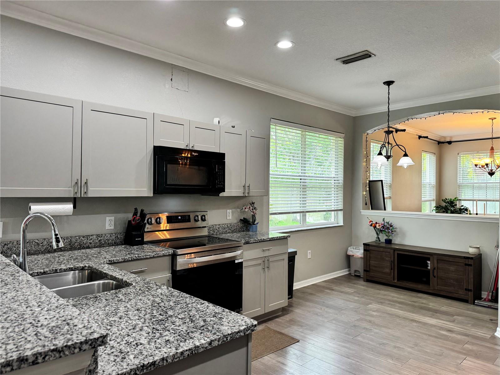 Single Family Residence at 14331 GNATCATCHER TER, BRADENTON, photo 5 of 27