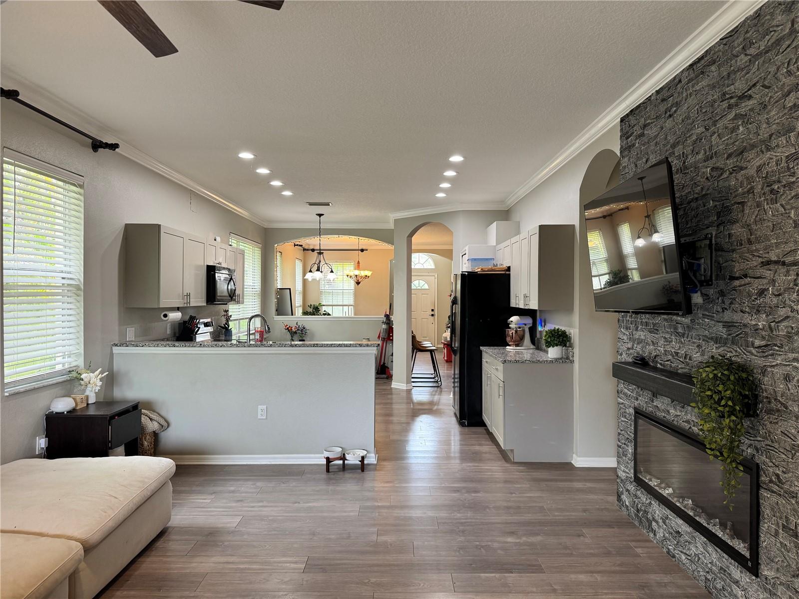 Single Family Residence at 14331 GNATCATCHER TER, BRADENTON, photo 14 of 27
