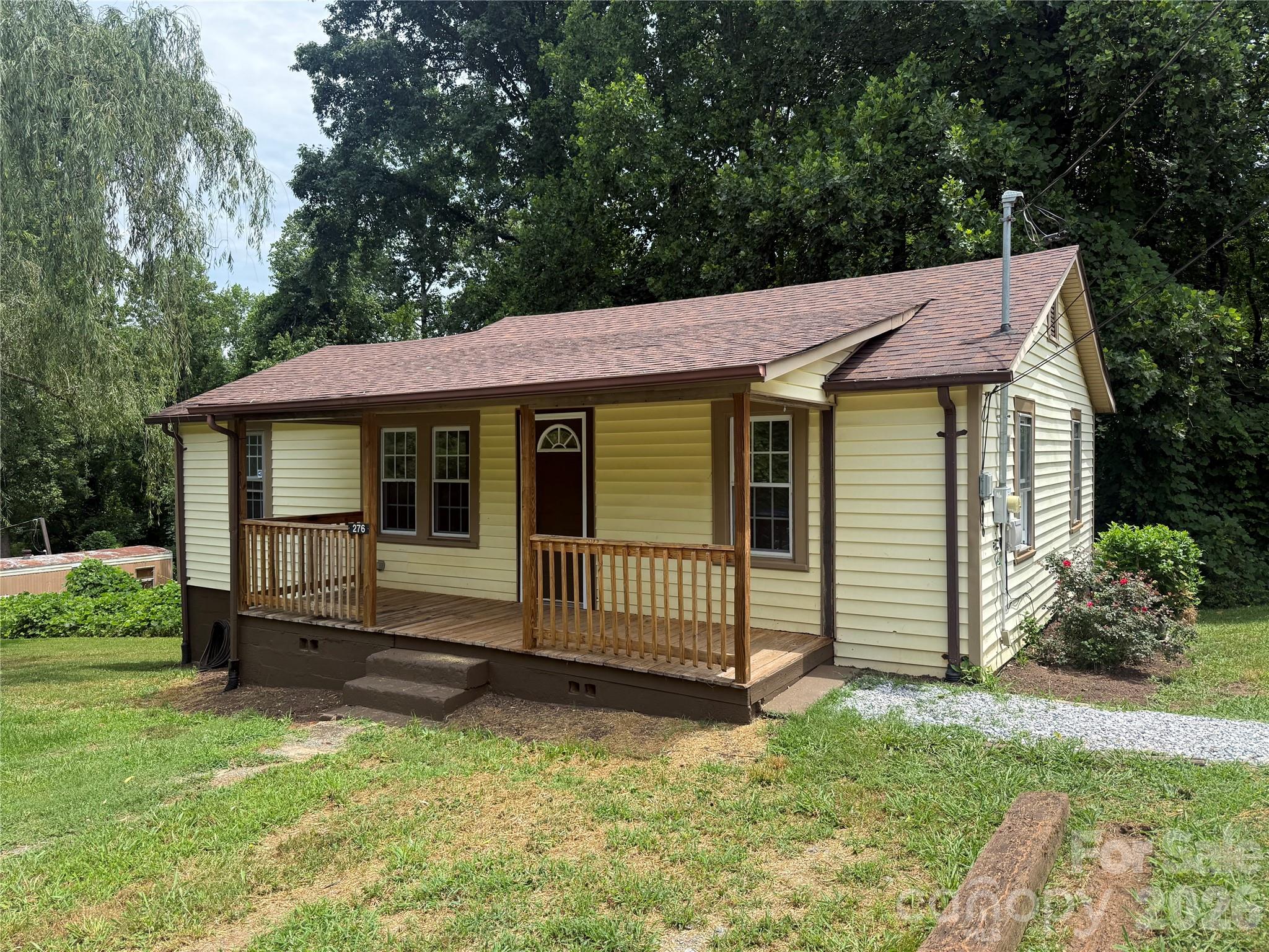 Single Family Residence at 276 Kathy Street, Marion, photo 3 of 22