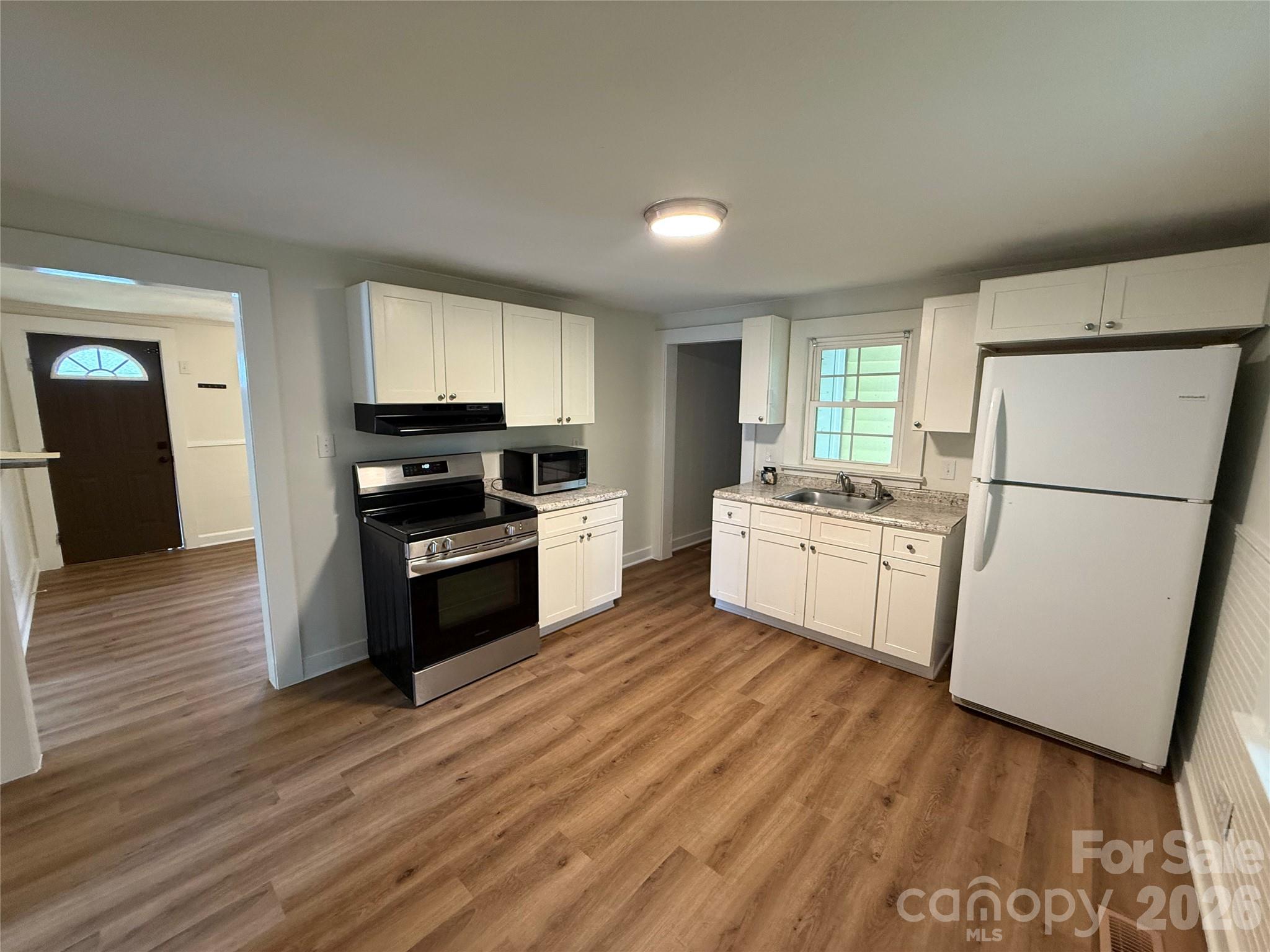 Kitchen - 276 Kathy Street, Marion