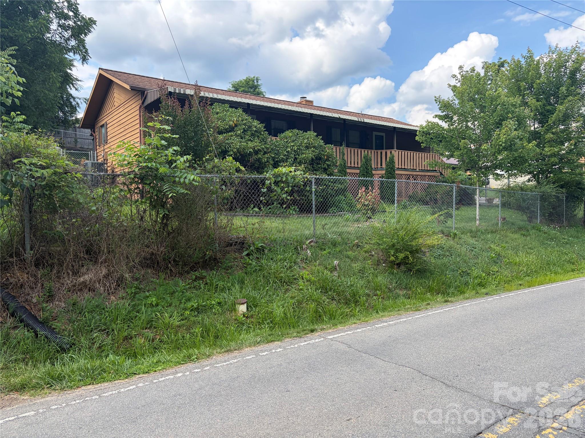 Single Family Residence at 256A Bruce Road, Mars Hill, photo 12 of 41