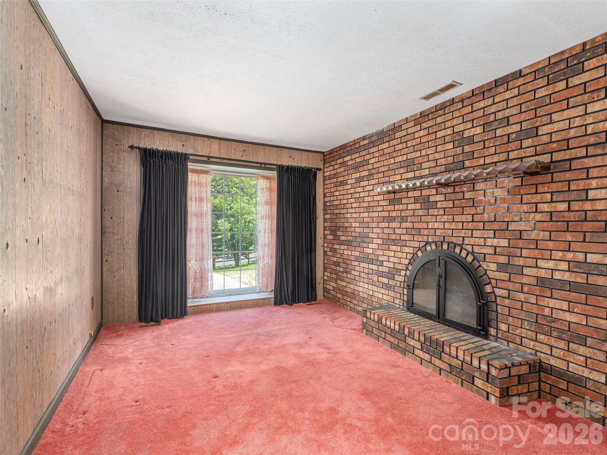Single Family Residence at 25 Laurel Park Drive, Arden, photo 7 of 19