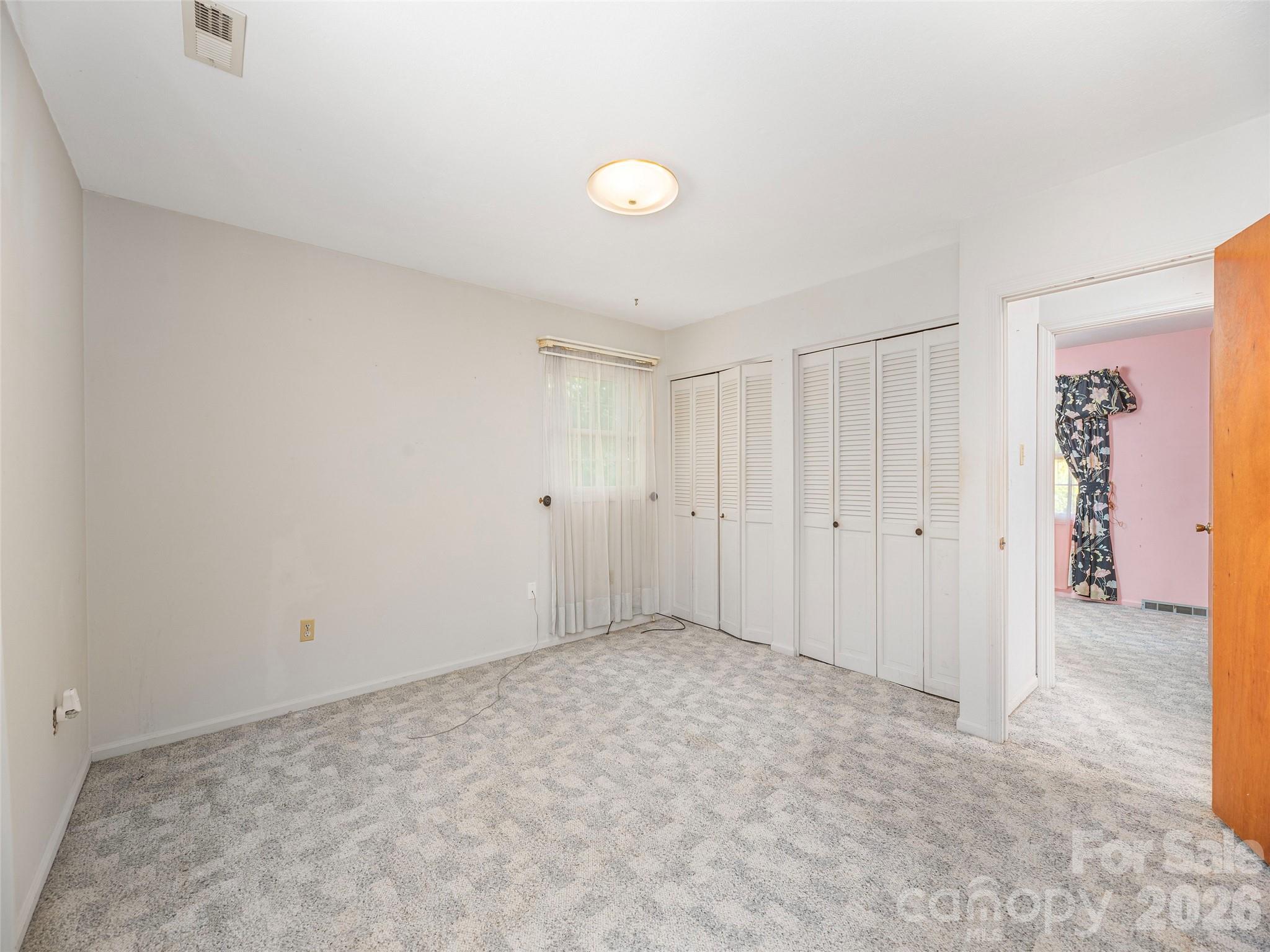 Single Family Residence at 25 Laurel Park Drive, Arden, photo 10 of 19