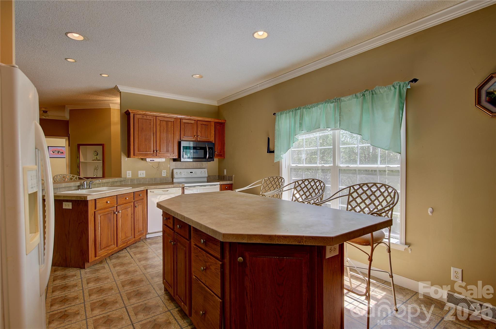 Single Family Residence at 498 Broad Branch Road, Bakersville, photo 6 of 35