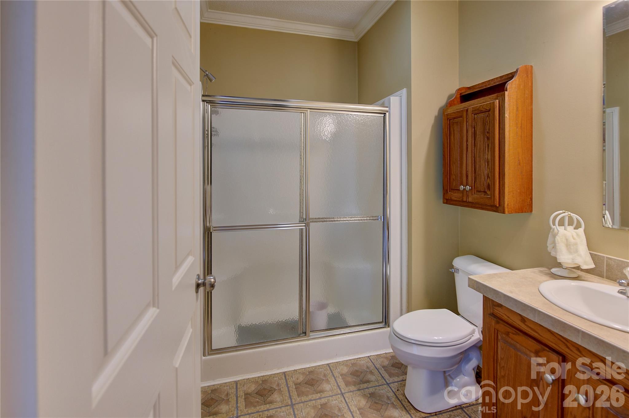 Guest Bath - 498 Broad Branch Road, Bakersville