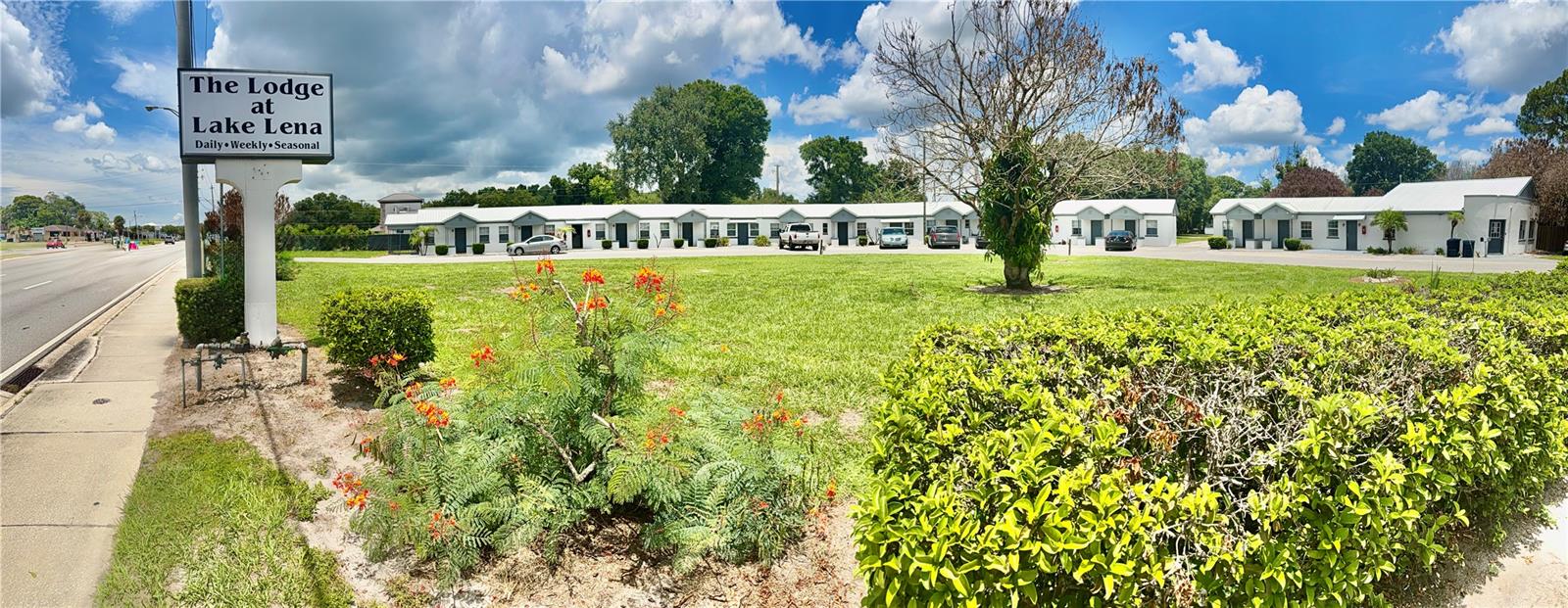 Hotel/Motel at 1702 1/2 US HIGHWAY 92 W, AUBURNDALE