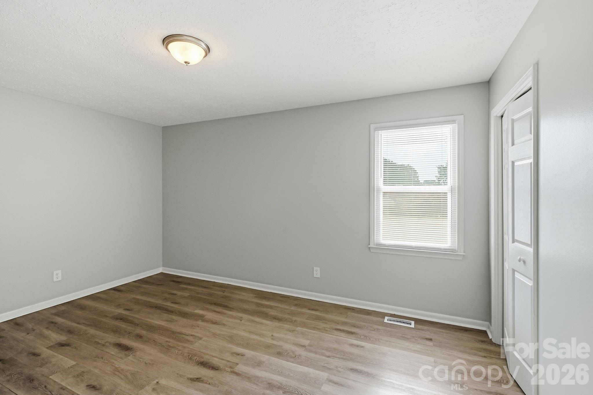 Single Family Residence at 202 Cooke Circle, Kings Mountain, photo 22 of 33