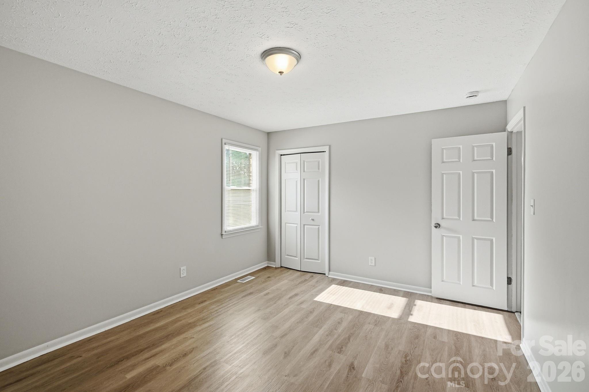 Single Family Residence at 202 Cooke Circle, Kings Mountain, photo 24 of 33