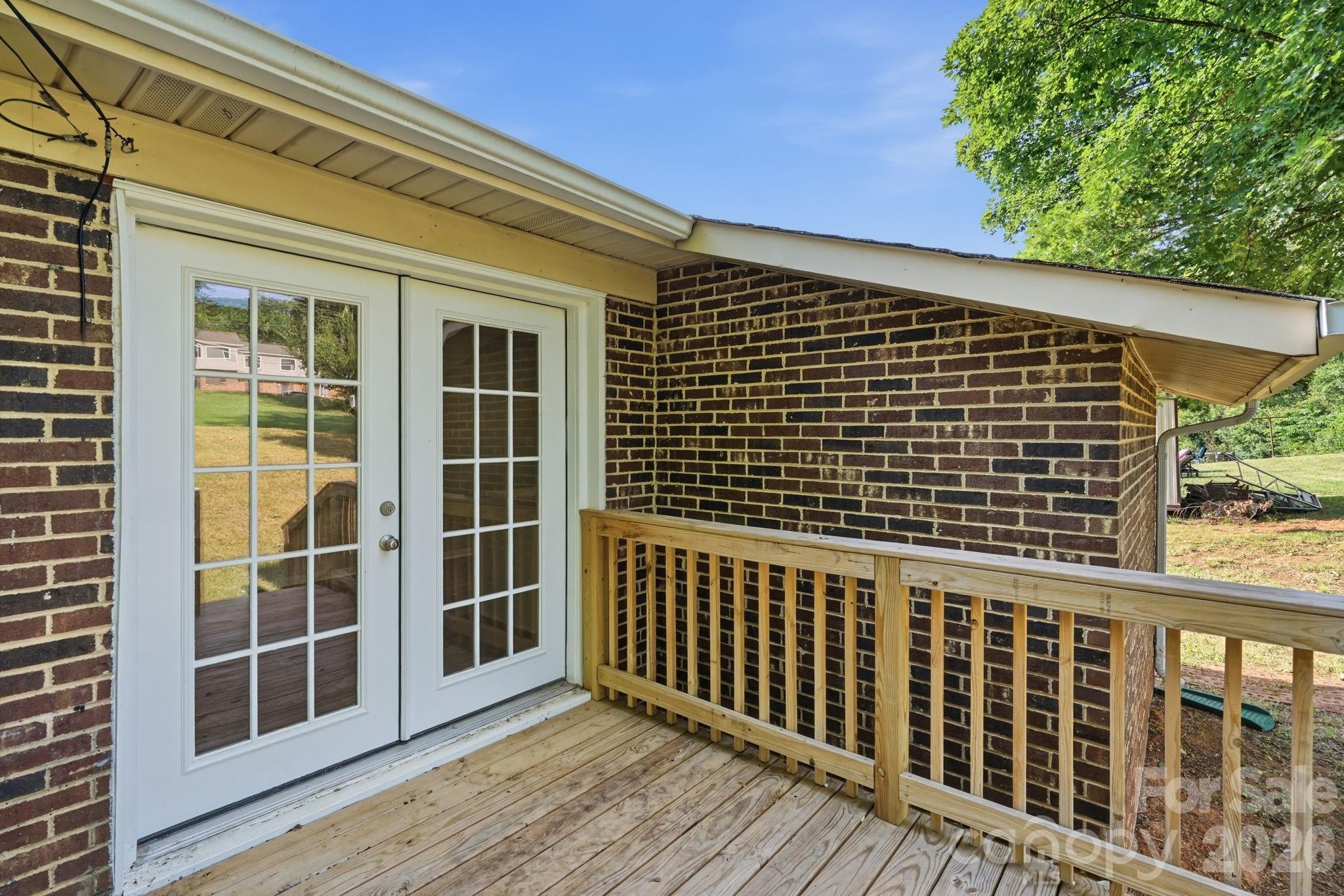 Single Family Residence at 202 Cooke Circle, Kings Mountain, photo 28 of 33