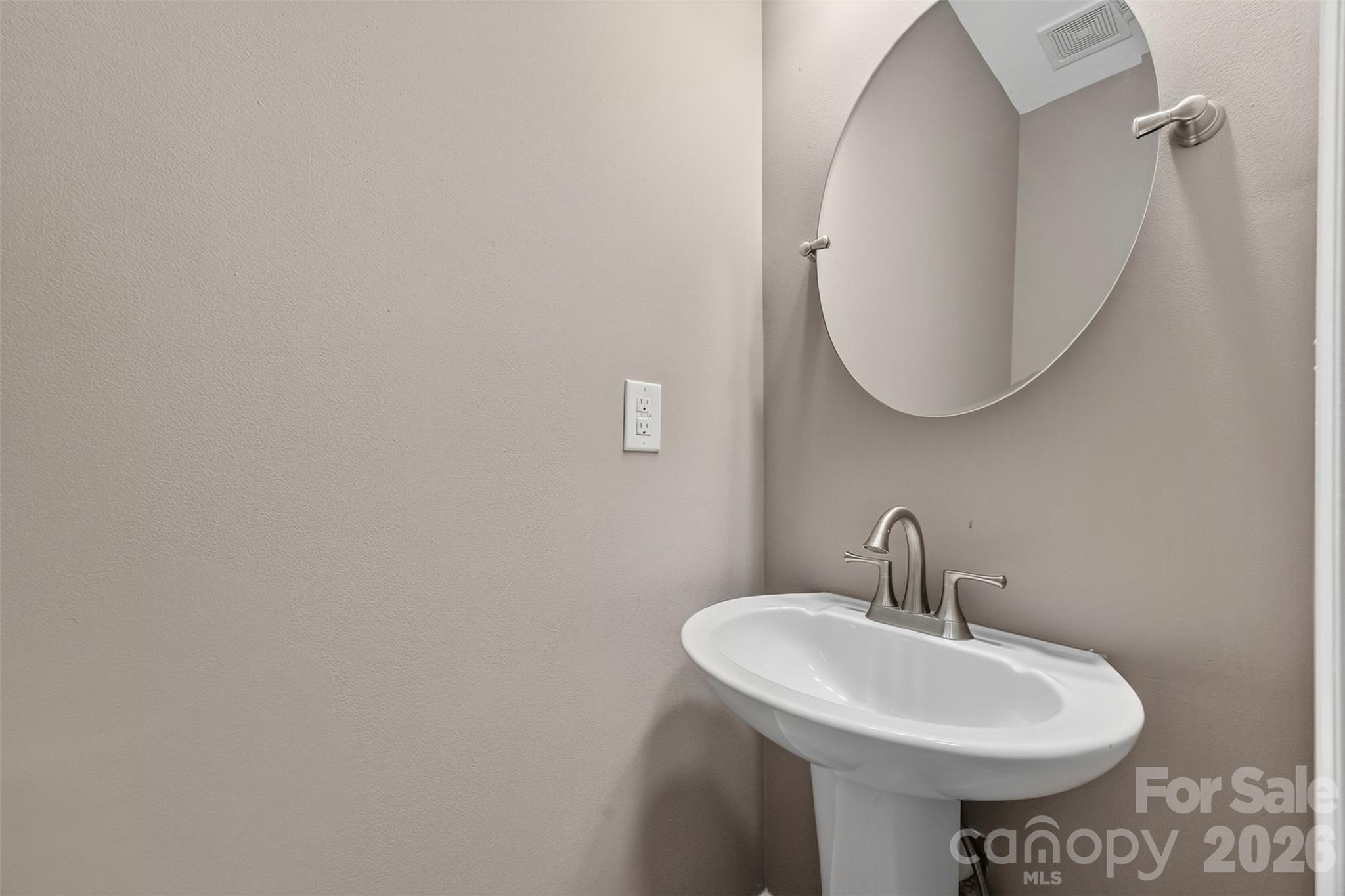 Townhouse at 14435 Greenpoint Lane, Huntersville, photo 13 of 39