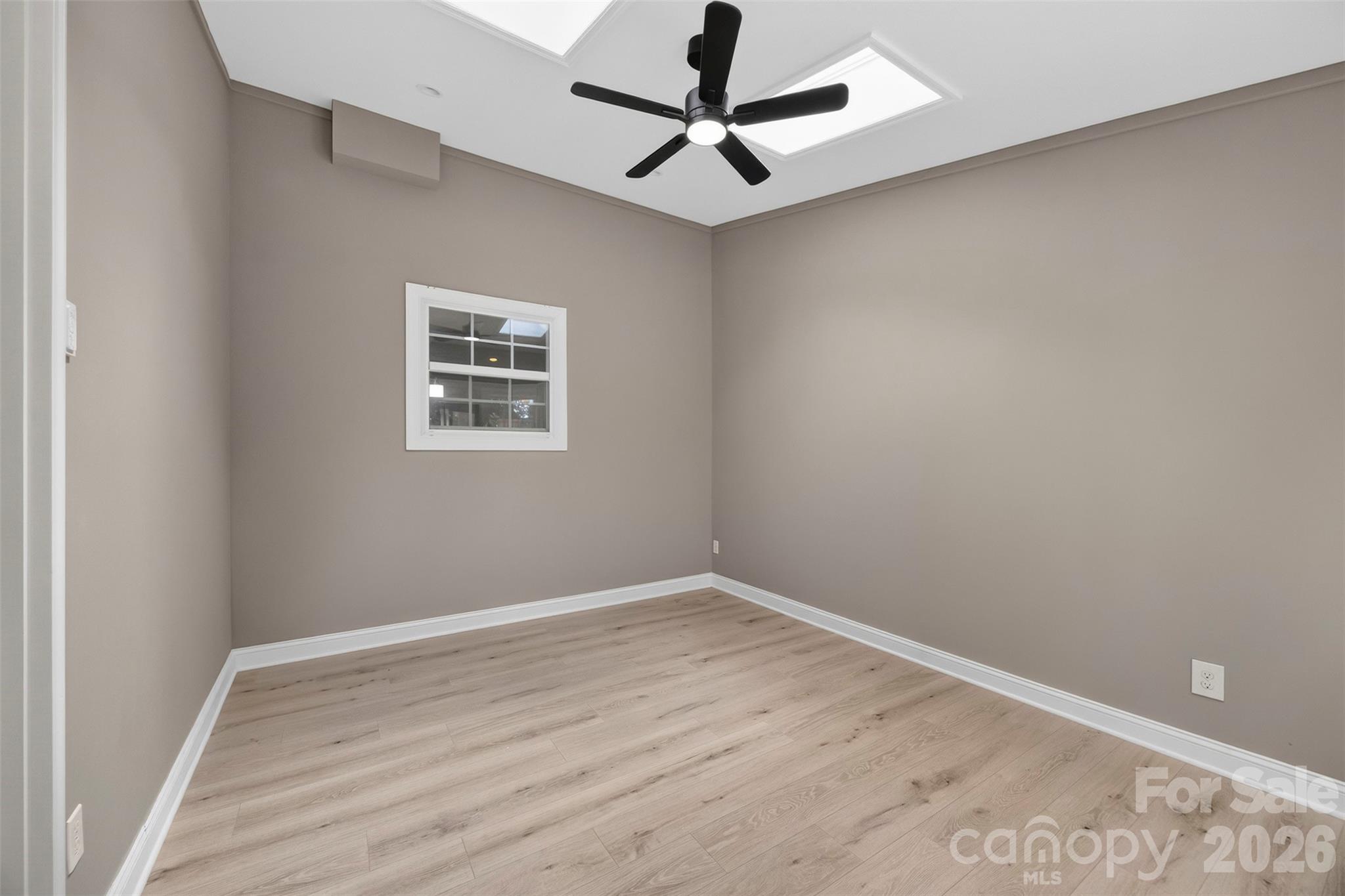Townhouse at 14435 Greenpoint Lane, Huntersville, photo 18 of 39