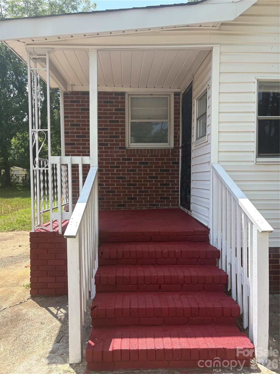 Side Covered Porch - 315 Parkview Avenue SW, Concord