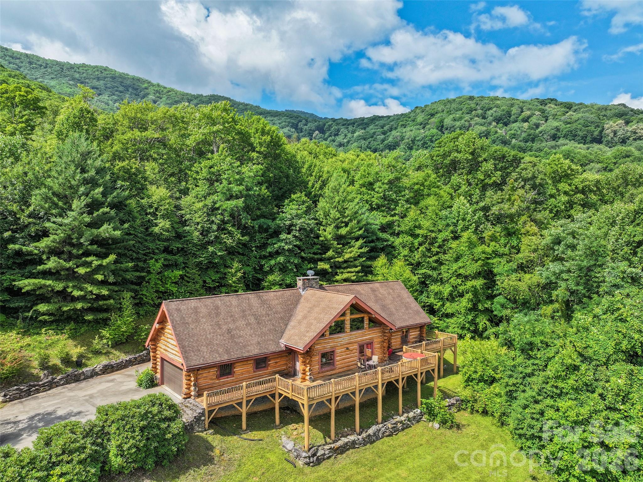 Single Family Residence at 220 Mica Mine Road, Waynesville