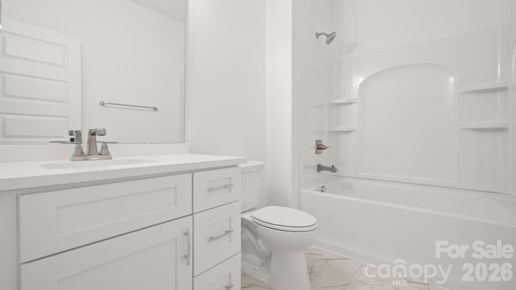 Secondary Bathroom - 6774 Kingfisher Court, Denver