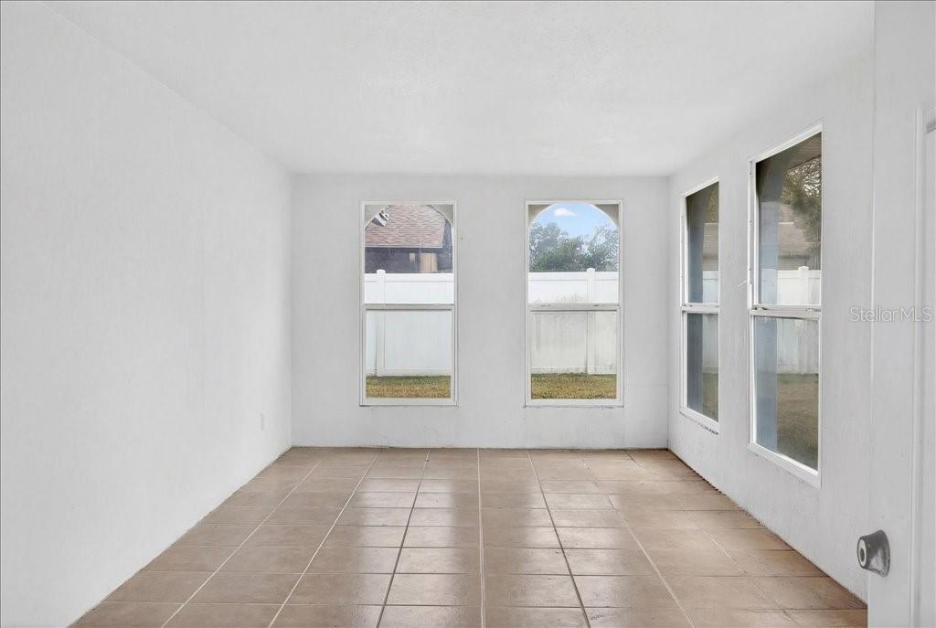 Large, enclosed lanai. - 46 FLEMING CT, PALM COAST