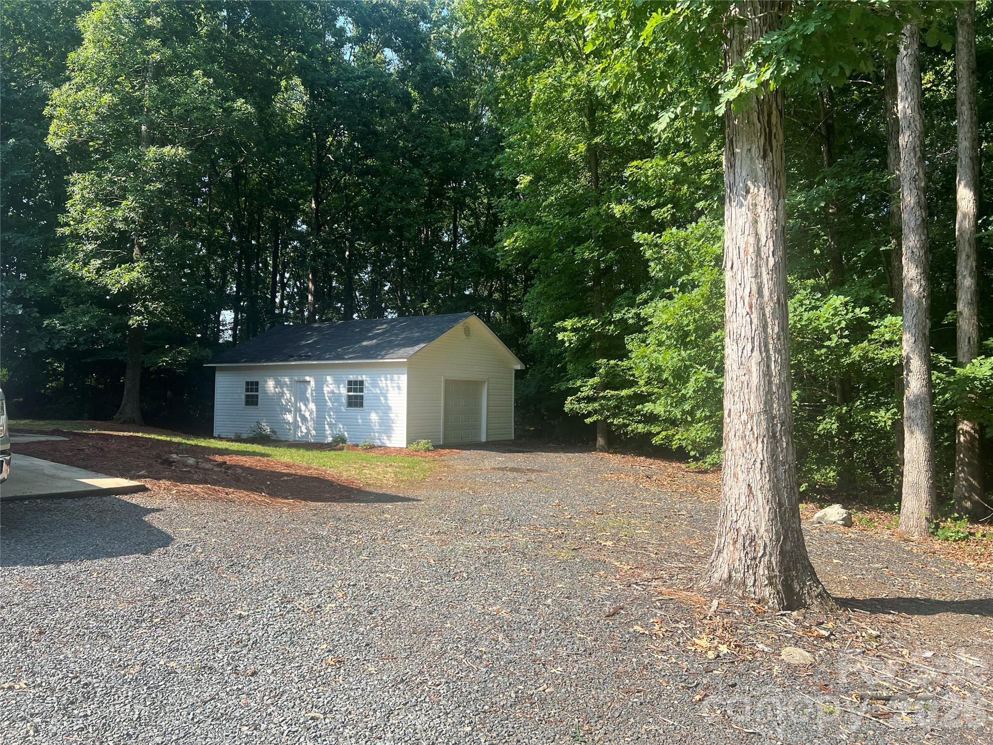 Single Family Residence at 245 Jermane Road, New London, photo 4 of 40