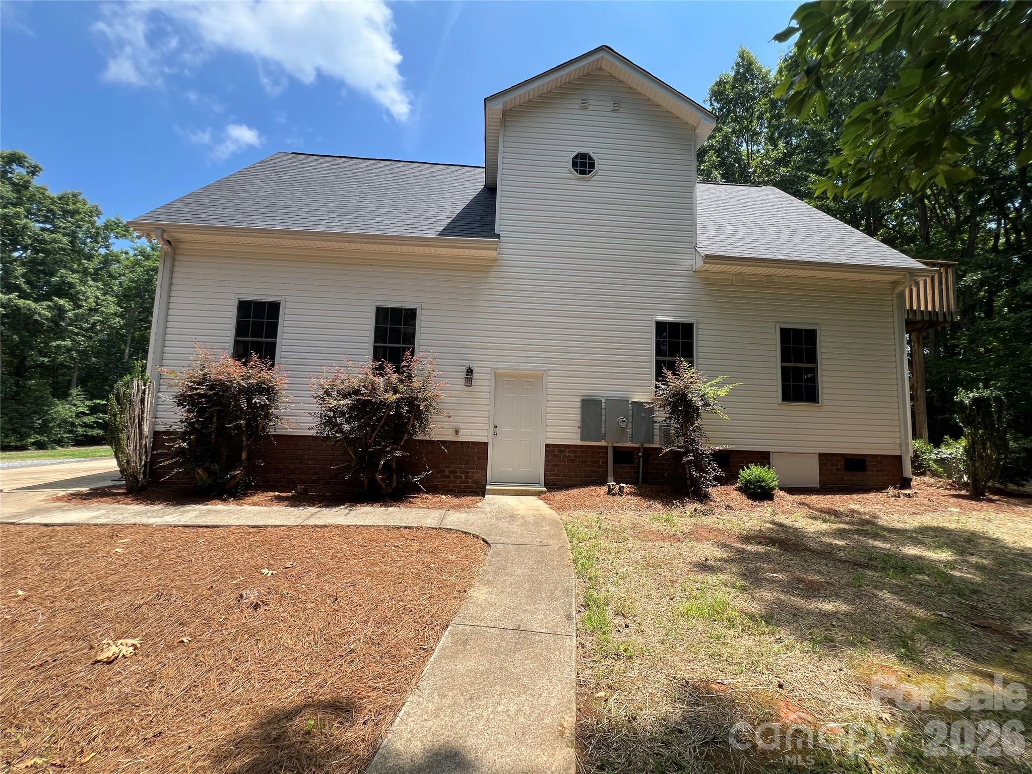 Single Family Residence at 245 Jermane Road, New London, photo 11 of 40