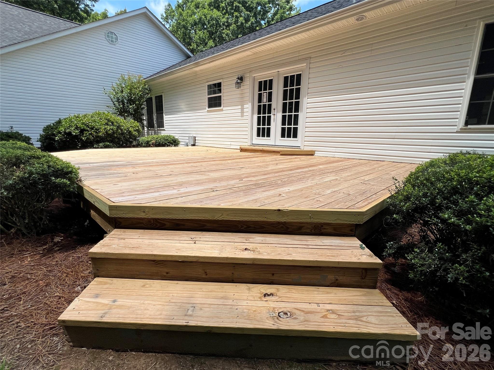 Single Family Residence at 245 Jermane Road, New London, photo 12 of 40