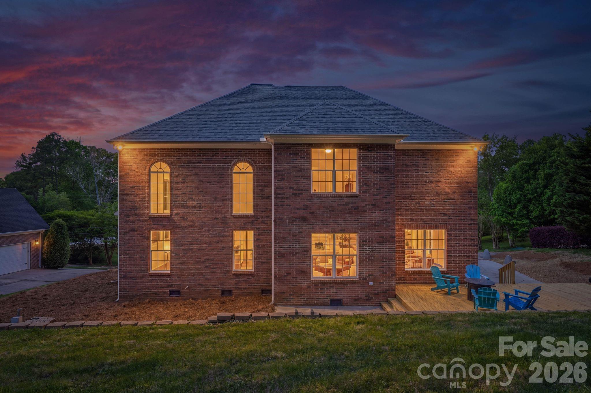 Single Family Residence at 131 Normandy Road, Mooresville, photo 3 of 47
