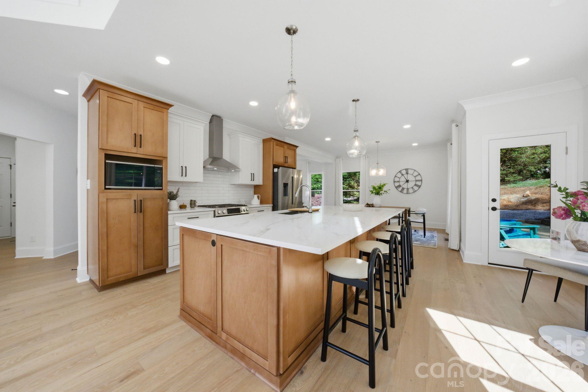 Single Family Residence at 131 Normandy Road, Mooresville, photo 12 of 47
