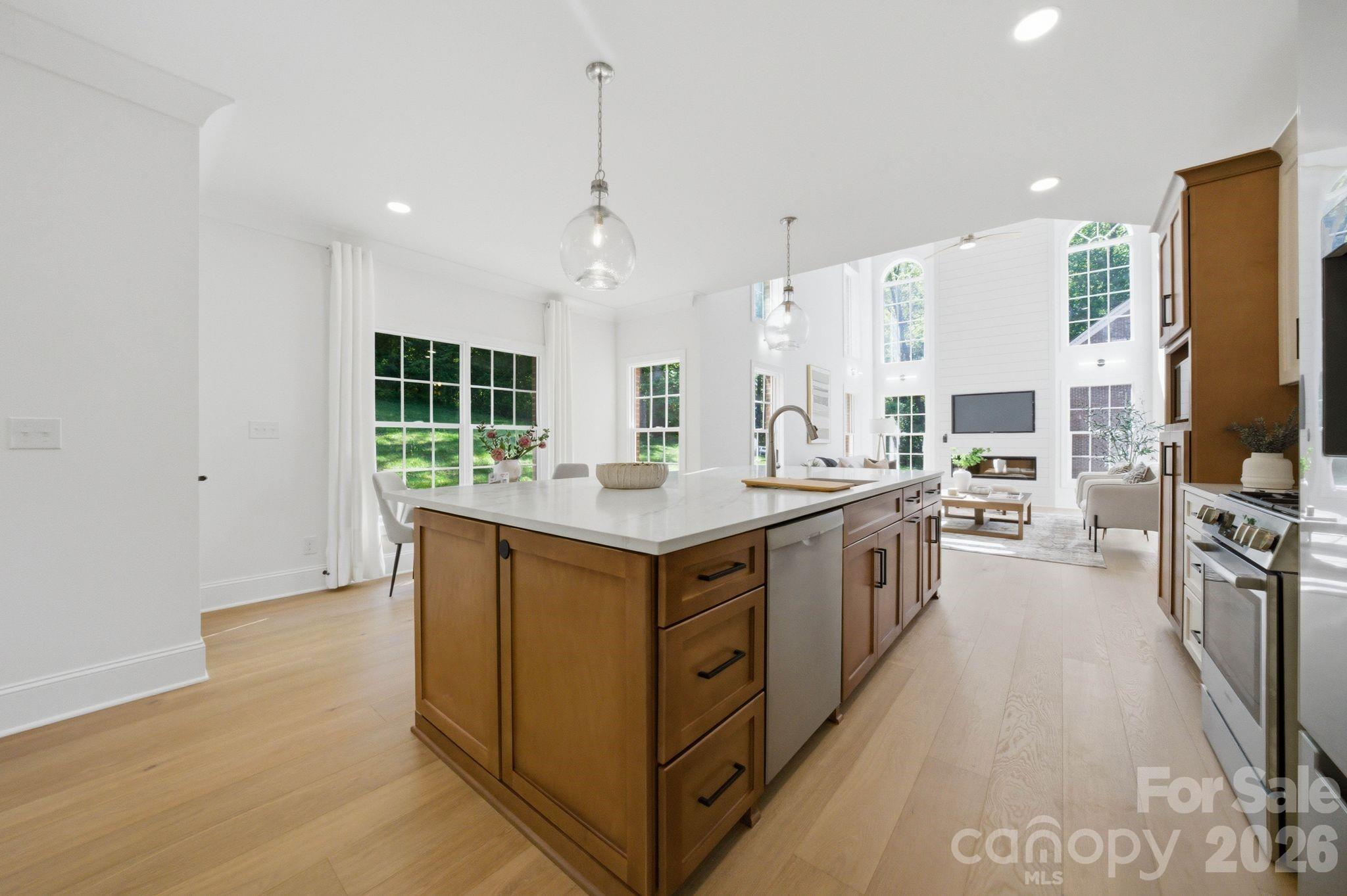 Single Family Residence at 131 Normandy Road, Mooresville, photo 16 of 47