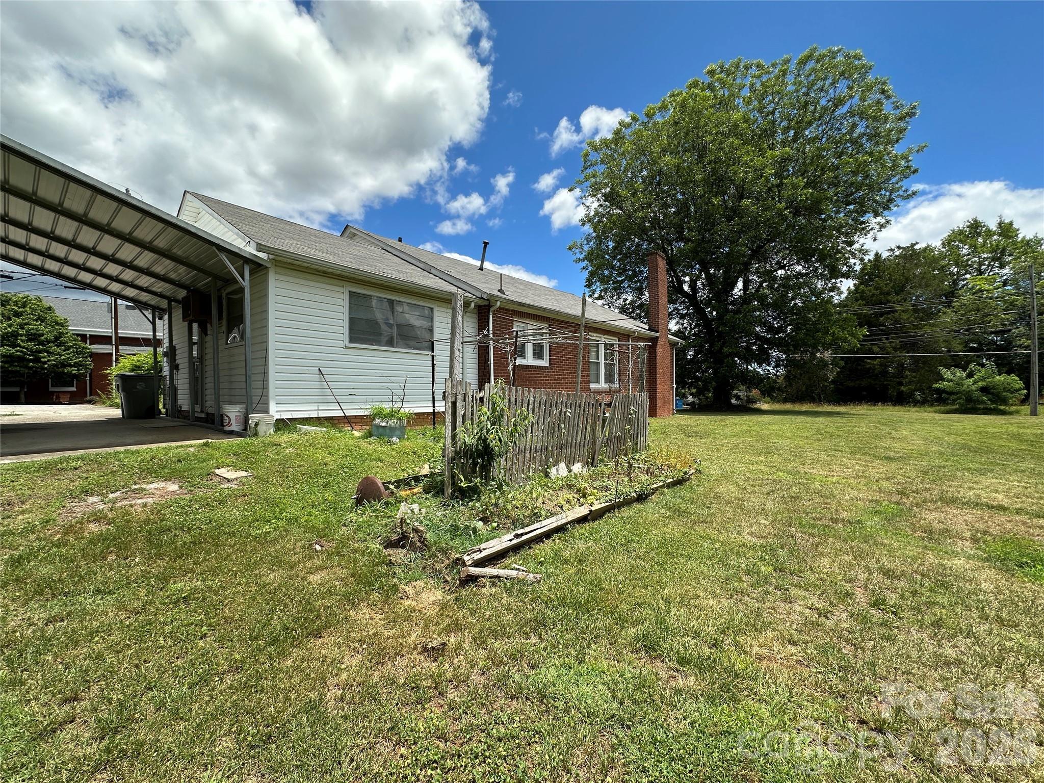 Single Family Residence at 502 Connelly Springs Road SW, Lenoir, photo 5 of 22