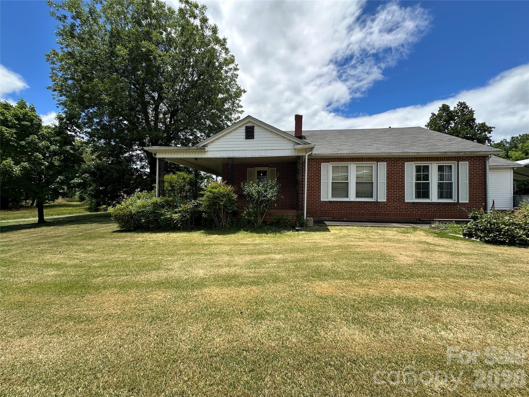 Single Family Residence at 502 Connelly Springs Road SW, Lenoir, photo 7 of 22