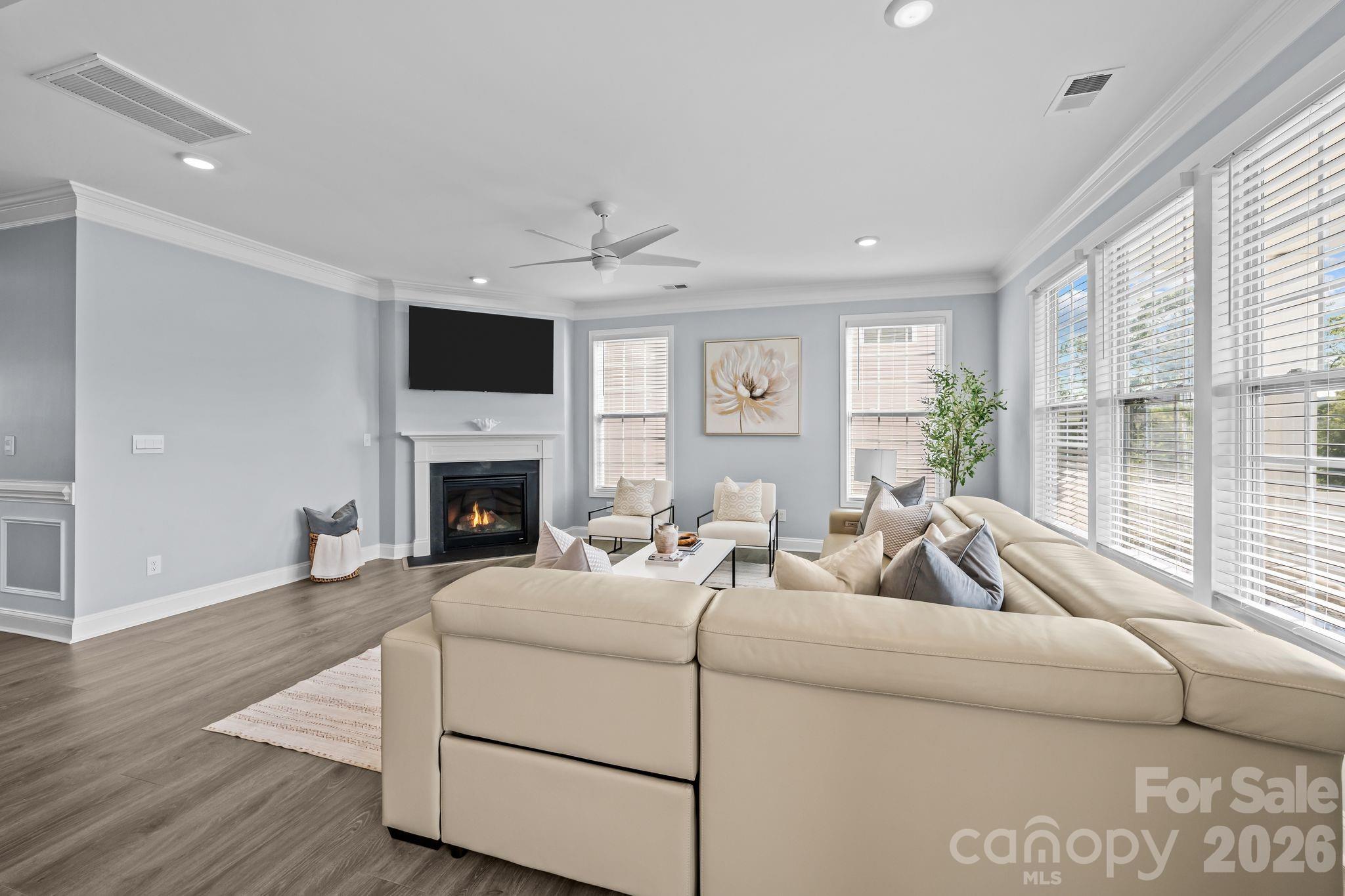 Single Family Residence at 645 Belle Grove Drive, Clover, photo 24 of 42