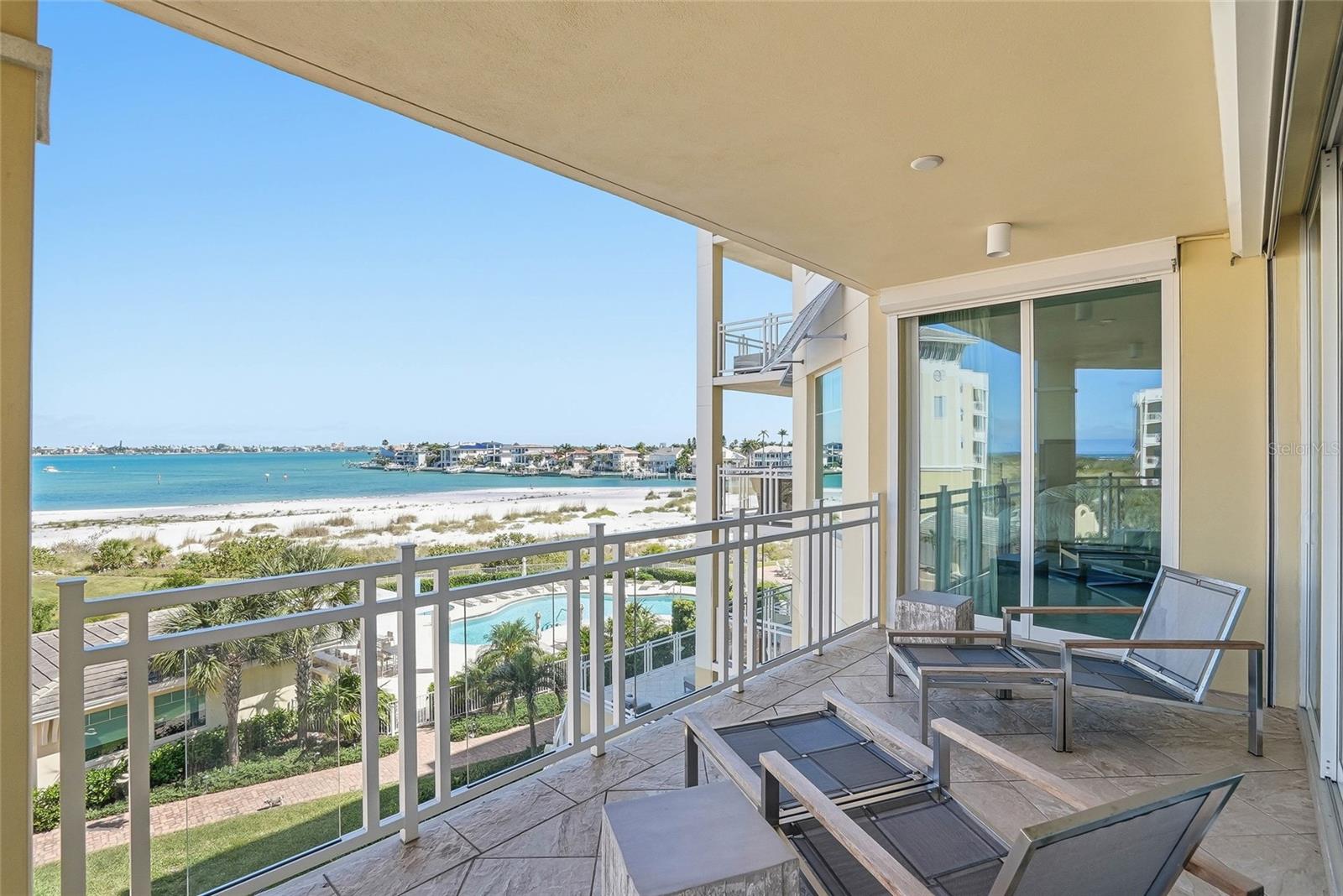 Tierra Verde, Florida! That special island where you can overlooking your private beach and the open water! - 650 COLLANY RD #401, TIERRA VERDE