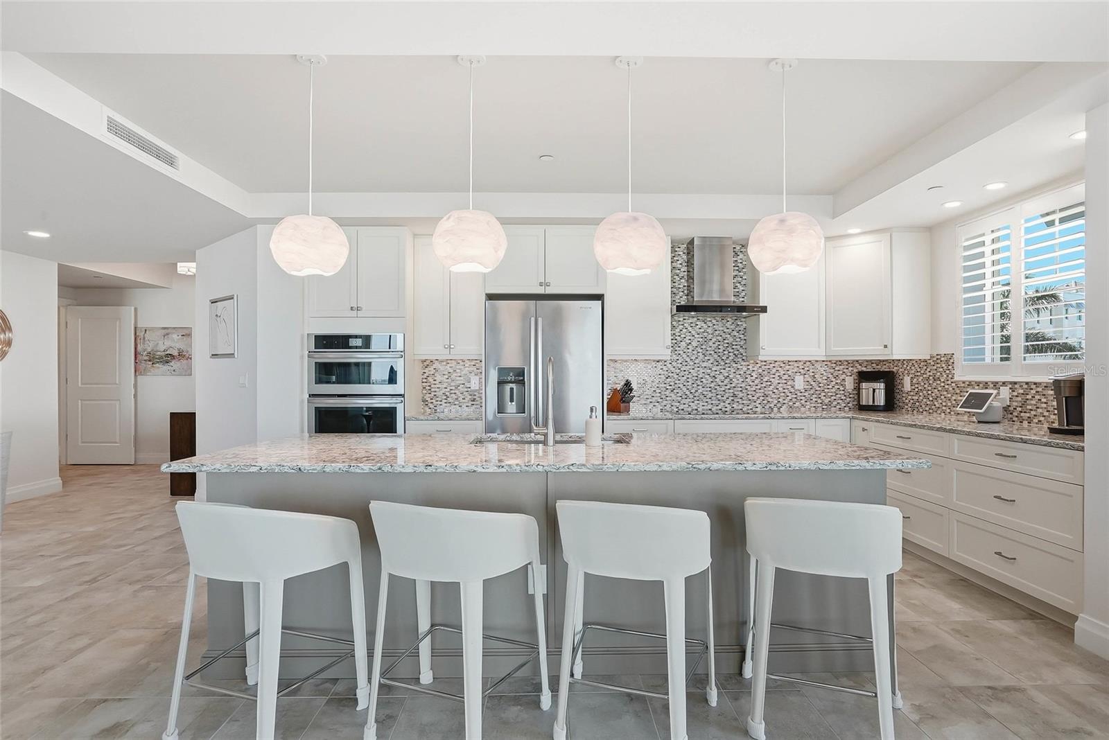 Elegance and luxury abound! - 650 COLLANY RD #401, TIERRA VERDE