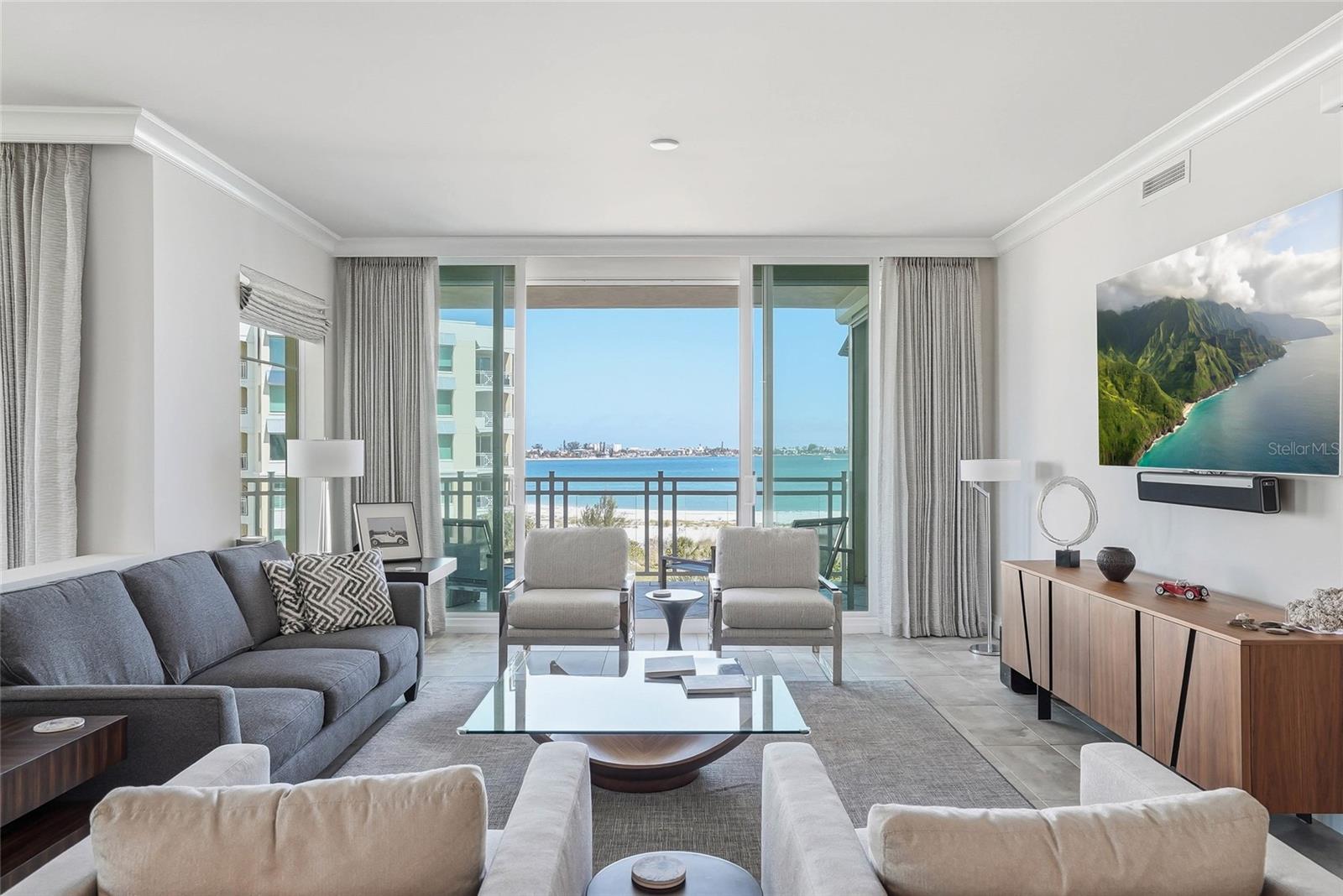 Well designed for with beautiful, elegant furnishings, this lovely home eludes grace and tranquility. - 650 COLLANY RD #401, TIERRA VERDE