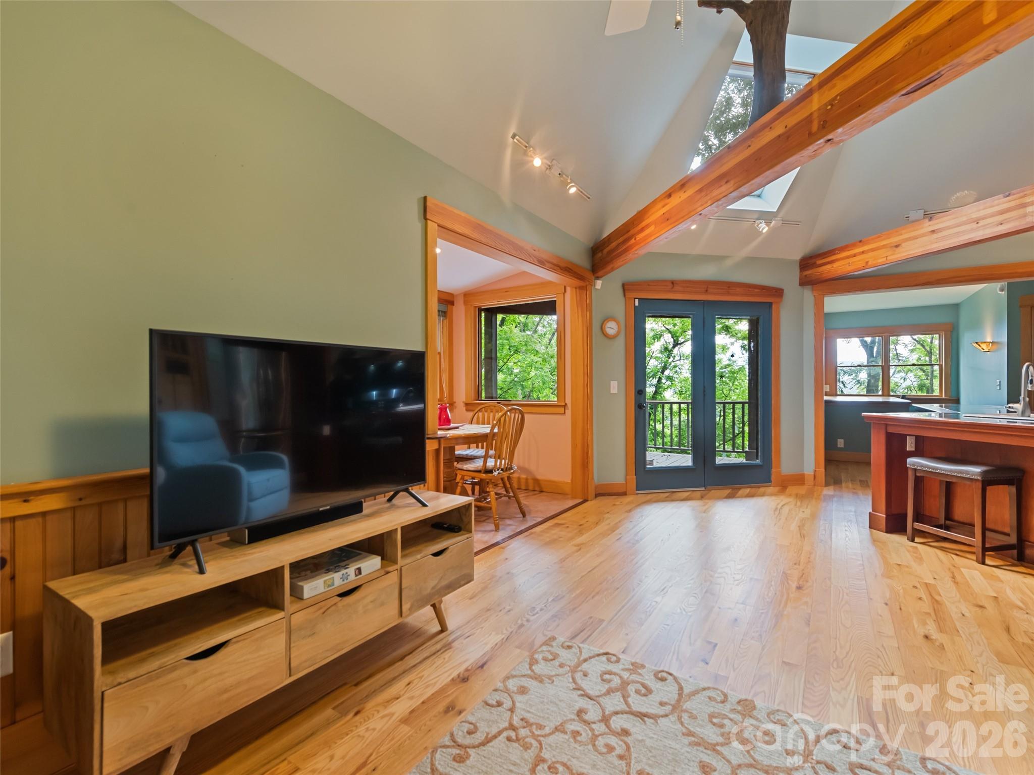 Single Family Residence at 145 Hiaway Trail, Clyde, photo 17 of 42