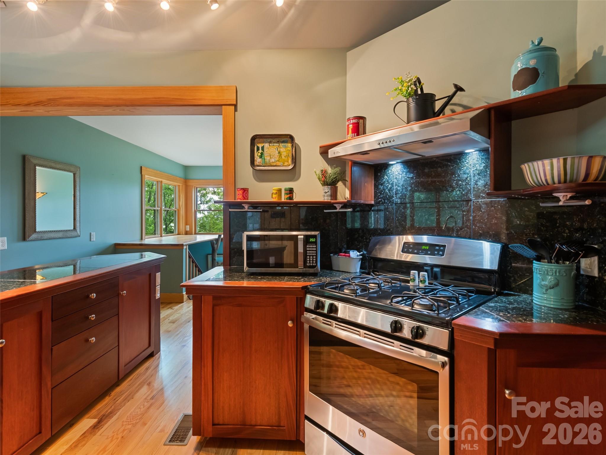 Single Family Residence at 145 Hiaway Trail, Clyde, photo 24 of 42