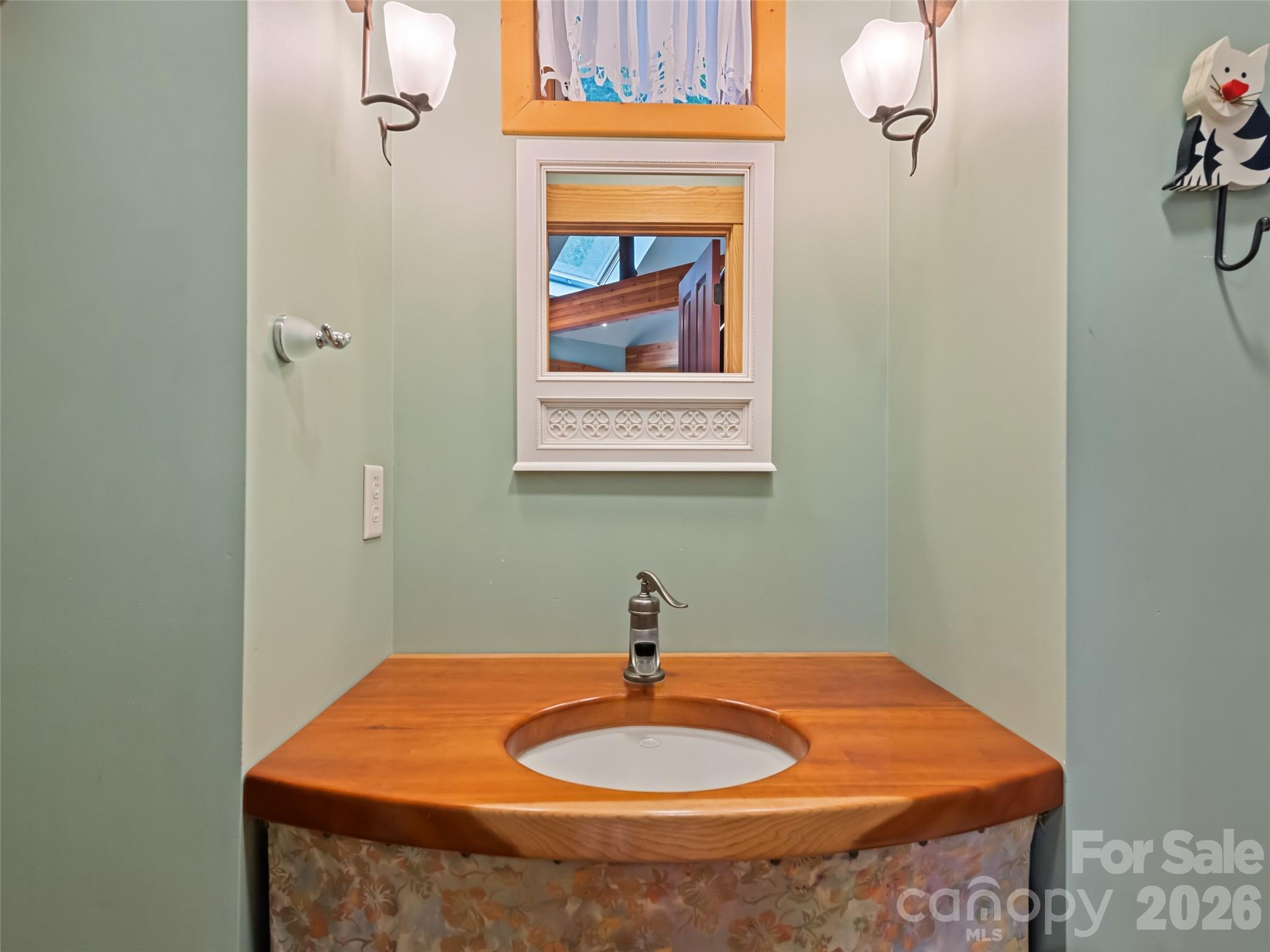 Single Family Residence at 145 Hiaway Trail, Clyde, photo 29 of 42
