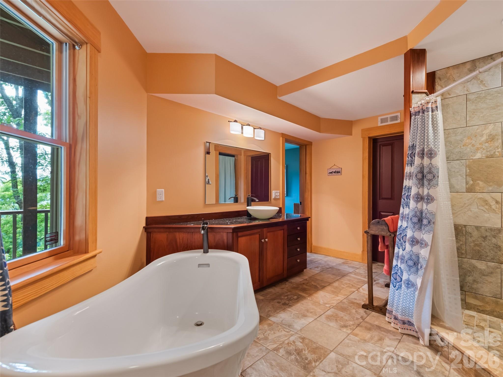 Single Family Residence at 145 Hiaway Trail, Clyde, photo 37 of 42