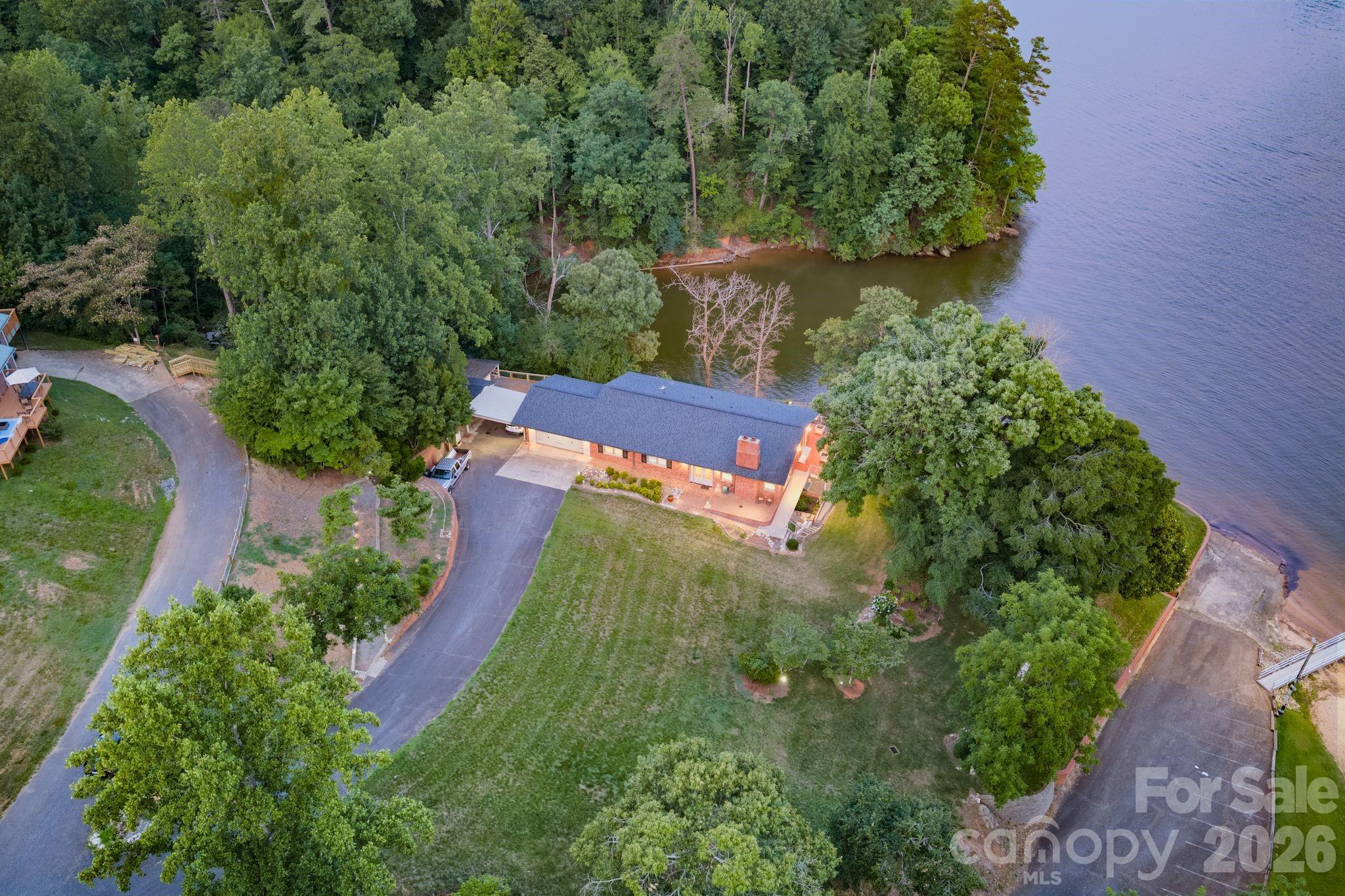Single Family Residence at 6296 Southlake Drive, Hickory, photo 2 of 48