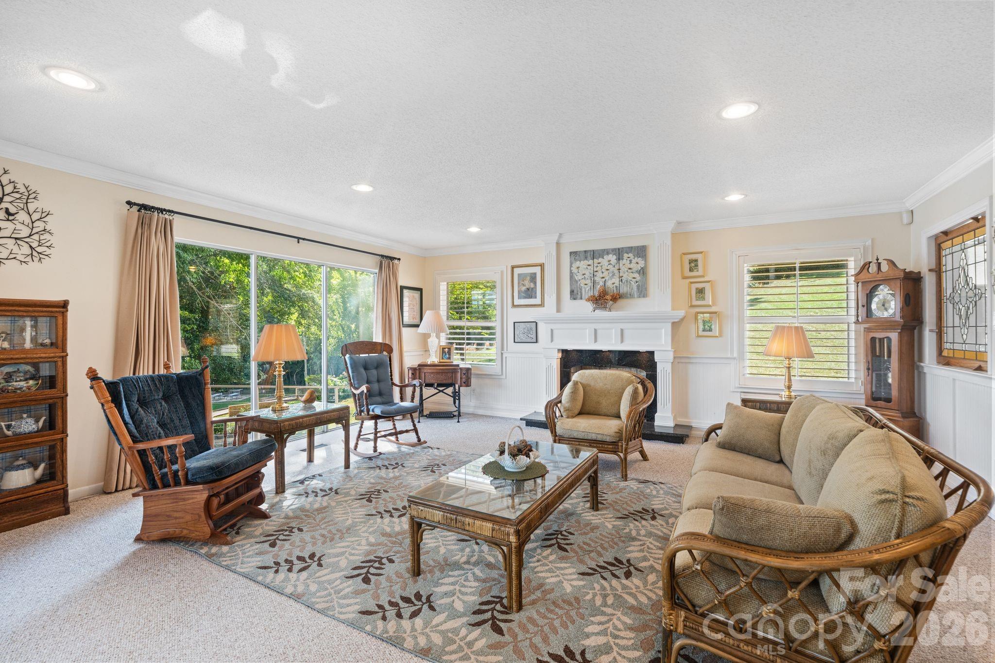 Single Family Residence at 6296 Southlake Drive, Hickory, photo 16 of 48