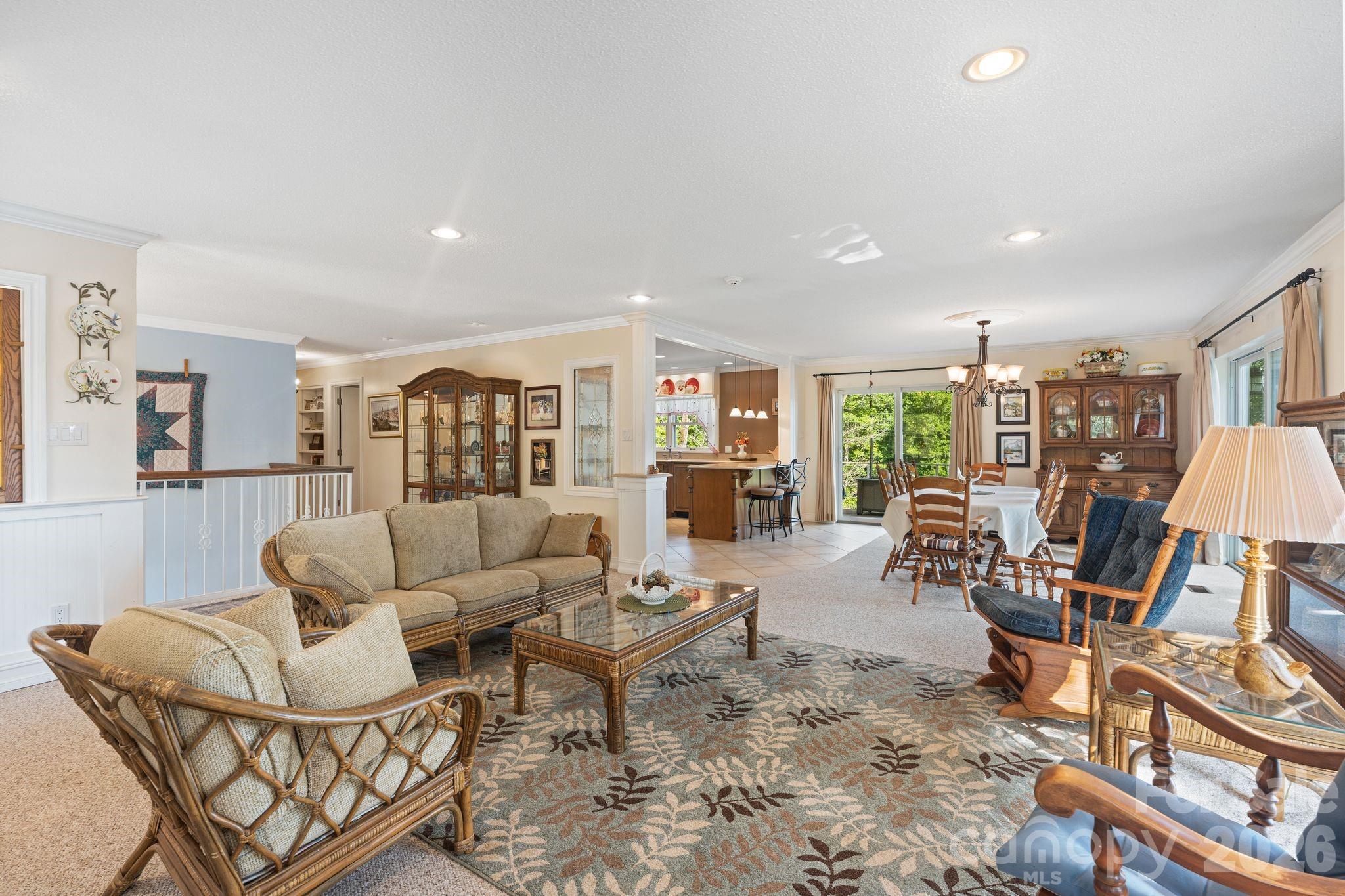 Single Family Residence at 6296 Southlake Drive, Hickory, photo 17 of 48