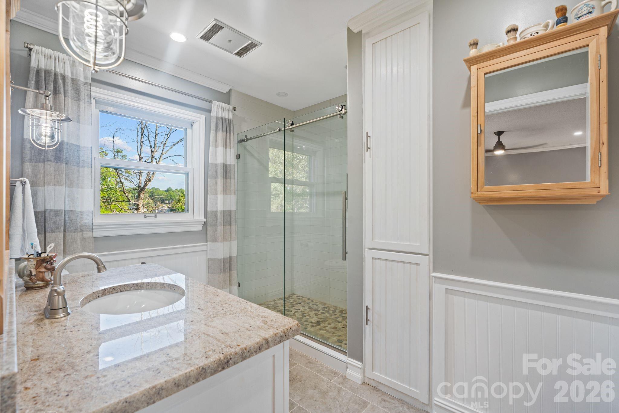 Single Family Residence at 6296 Southlake Drive, Hickory, photo 22 of 48